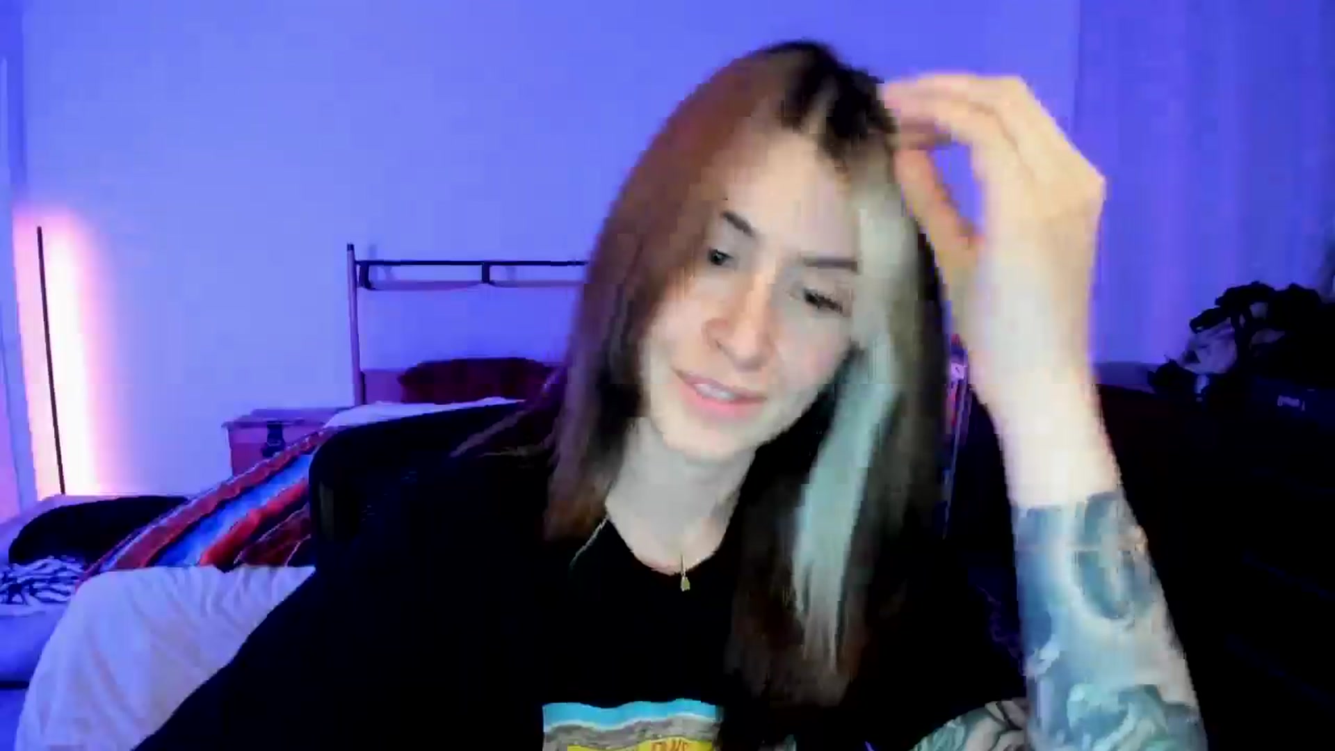 Gallery image thumbnail from ImperialKiss's myfreecams stream on, 05/08/2025, 06:57 image 17 of 20