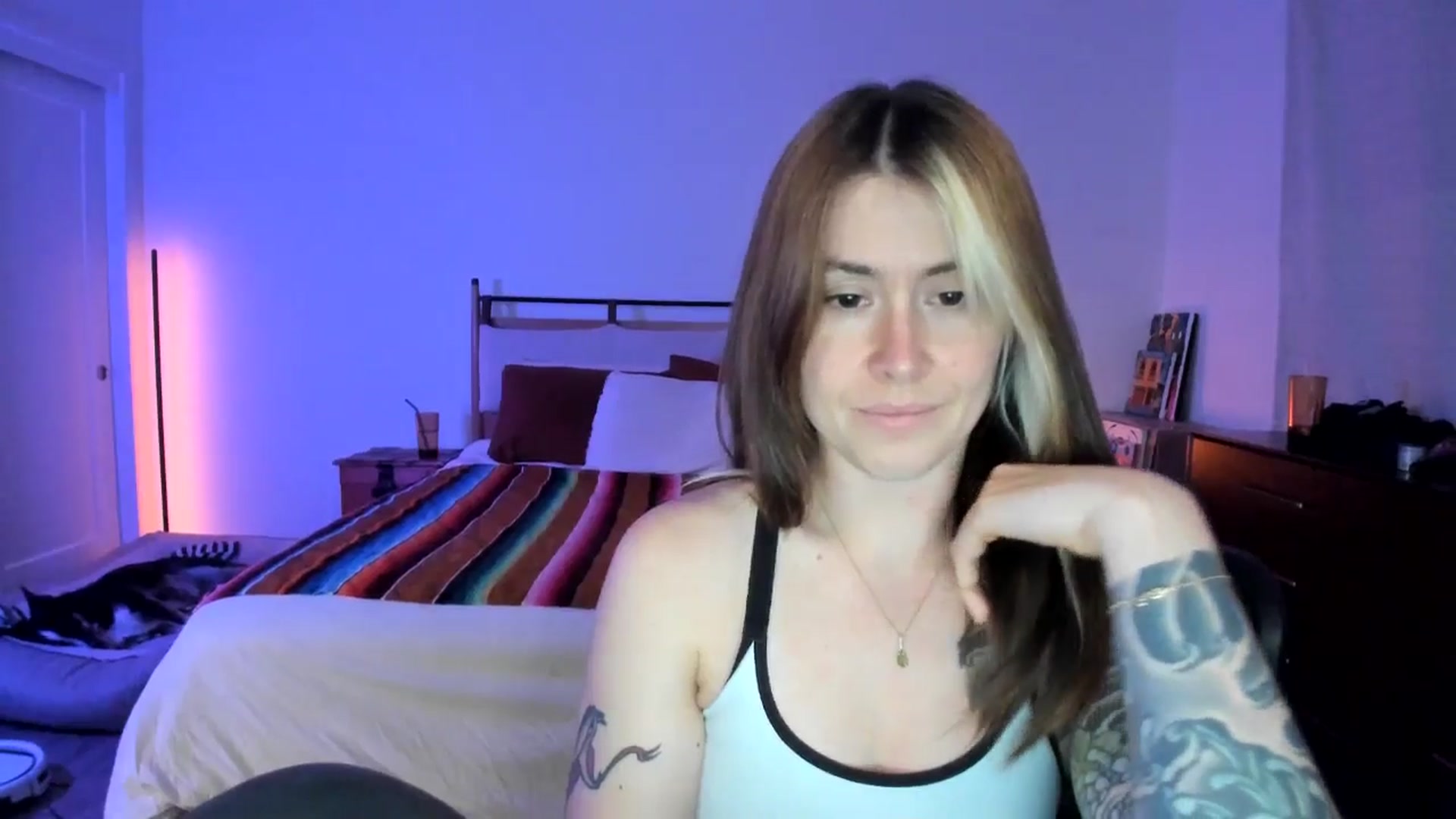Gallery image thumbnail from ImperialKiss's myfreecams stream on, 05/13/2025, 05:51 image 7 of 20