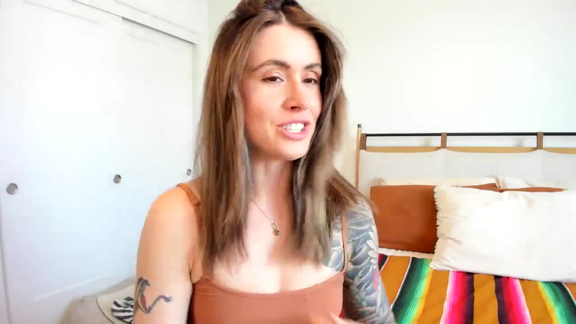 Gallery image thumbnail from ImperialKiss's myfreecams stream on, 05/16/2025, 22:38 image 11 of 20