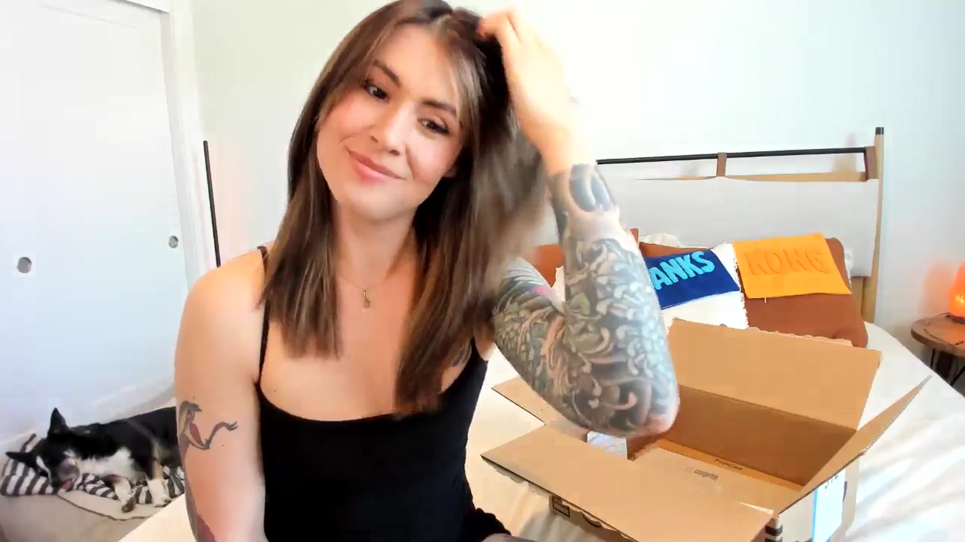 Gallery image thumbnail from ImperialKiss's myfreecams stream on, 05/19/2025, 24:10 image 6 of 20