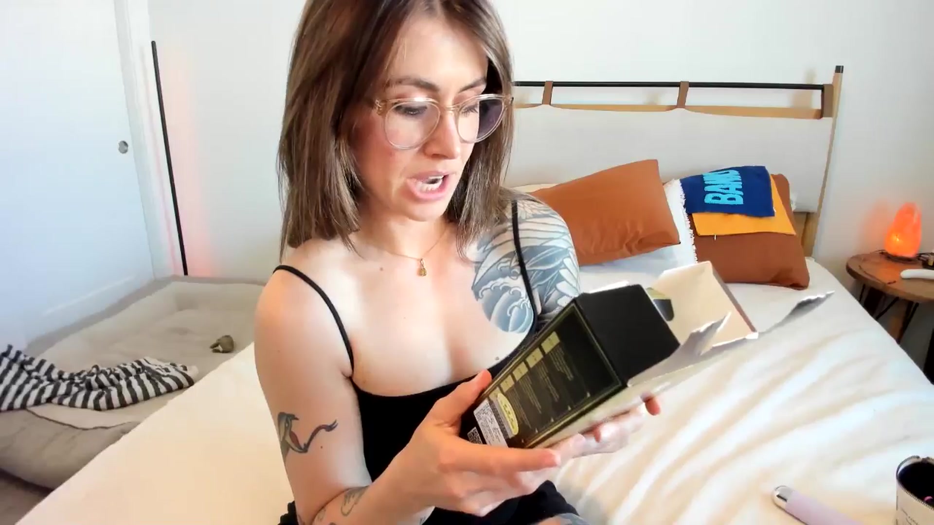 Gallery image thumbnail from ImperialKiss's myfreecams stream on, 05/19/2025, 02:20 image 3 of 20