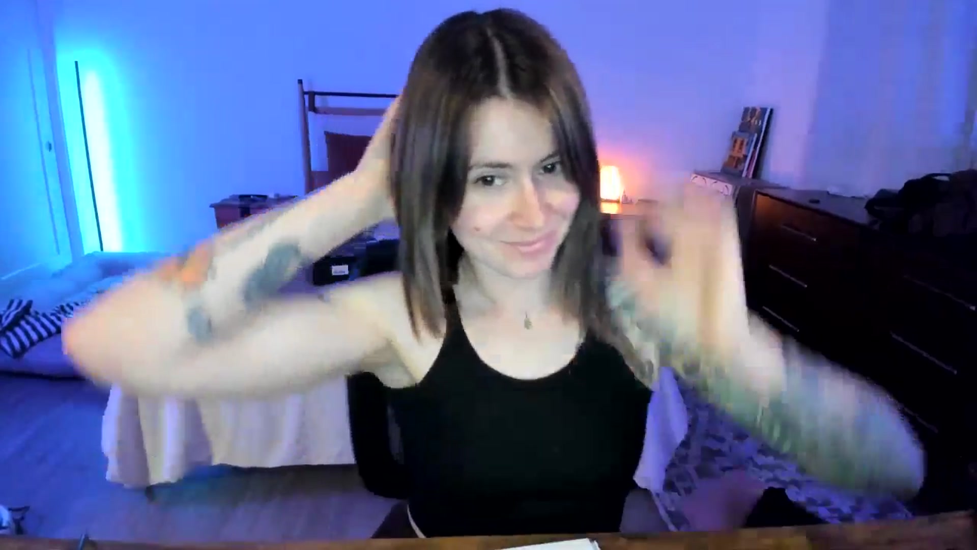 Gallery image thumbnail from ImperialKiss's myfreecams stream on, 05/20/2025, 05:53 image 12 of 20