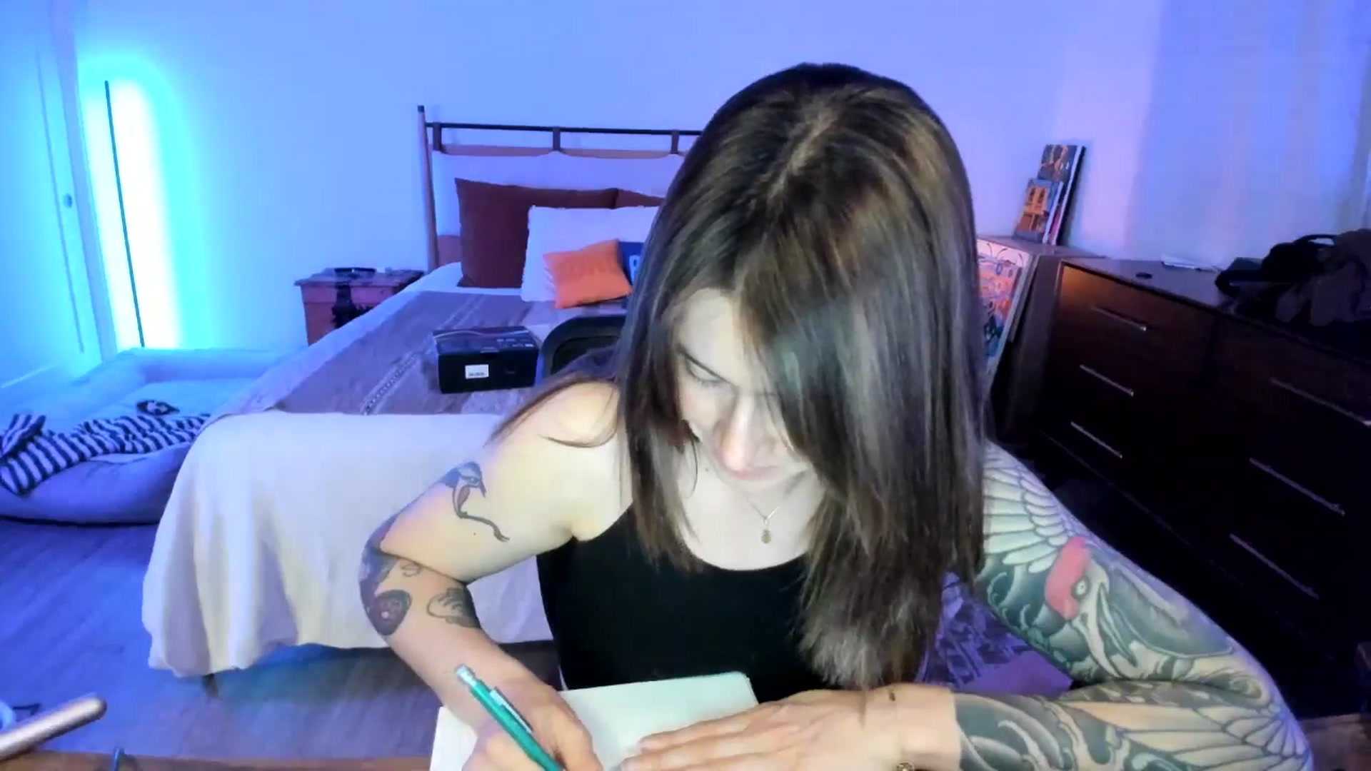 Gallery image thumbnail from ImperialKiss's myfreecams stream on, 05/20/2025, 05:53 image 18 of 20