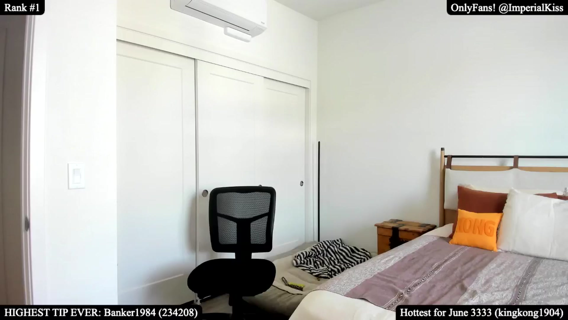 Gallery image thumbnail from ImperialKiss's myfreecams stream on, 06/03/2025, 23:34 image 4 of 20