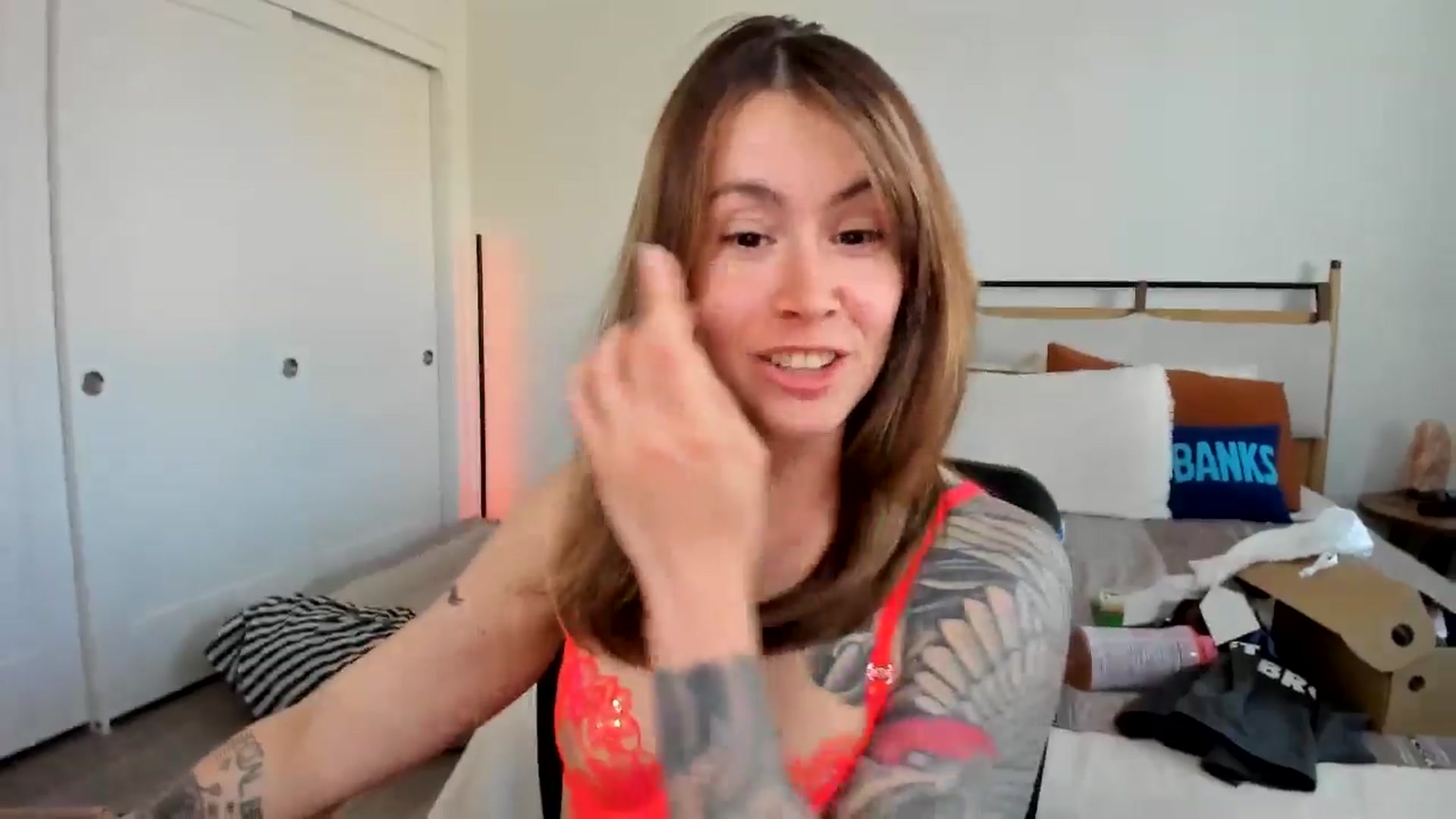 Gallery image thumbnail from ImperialKiss's myfreecams stream on, 06/19/2025, 07:00 image 4 of 20