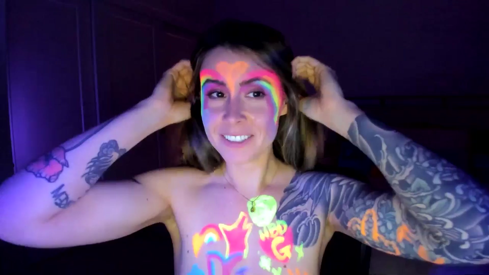Gallery image thumbnail from ImperialKiss's myfreecams stream on, 06/26/2025, 07:16 image 13 of 20