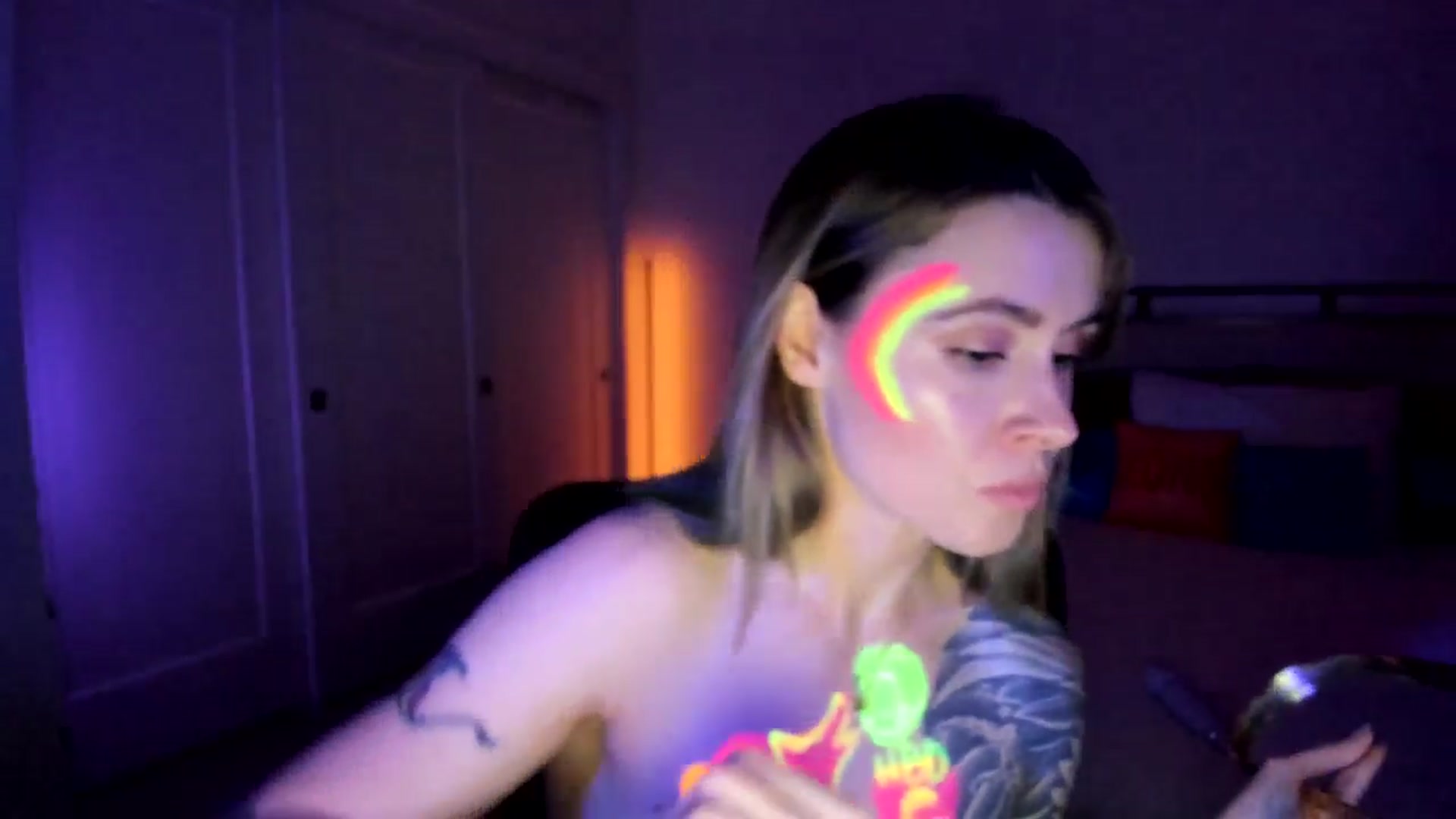 Gallery image thumbnail from ImperialKiss's myfreecams stream on, 06/26/2025, 07:16 image 5 of 20