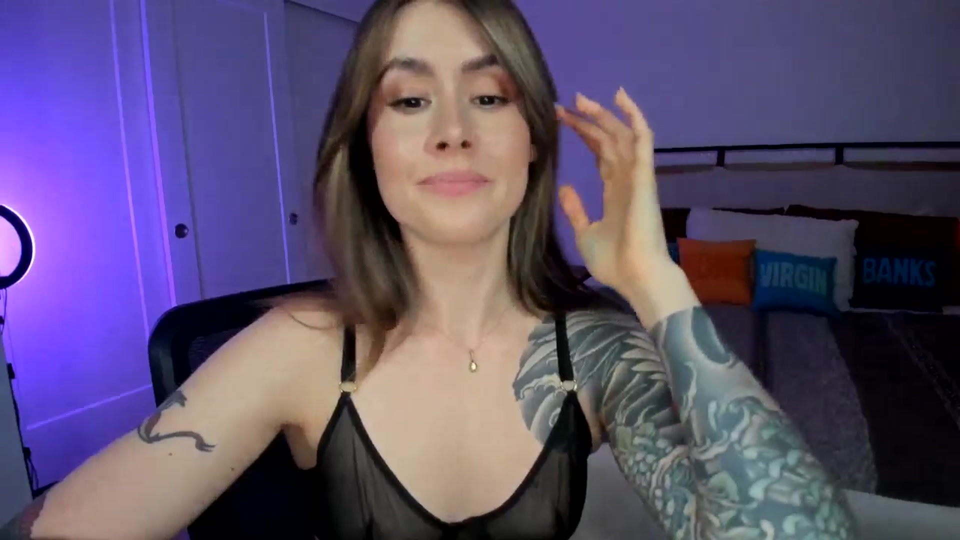 Gallery image thumbnail from ImperialKiss's myfreecams stream on, 06/27/2025, 06:20 image 5 of 20