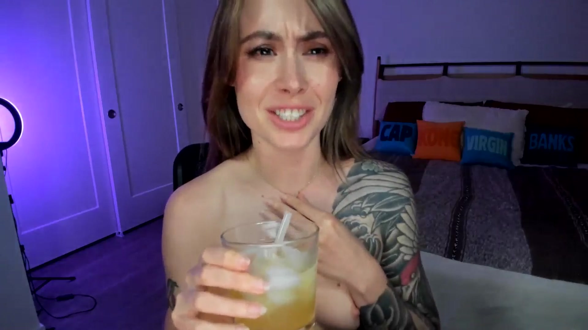 Gallery image thumbnail from ImperialKiss's myfreecams stream on, 06/27/2025, 07:01 image 6 of 20