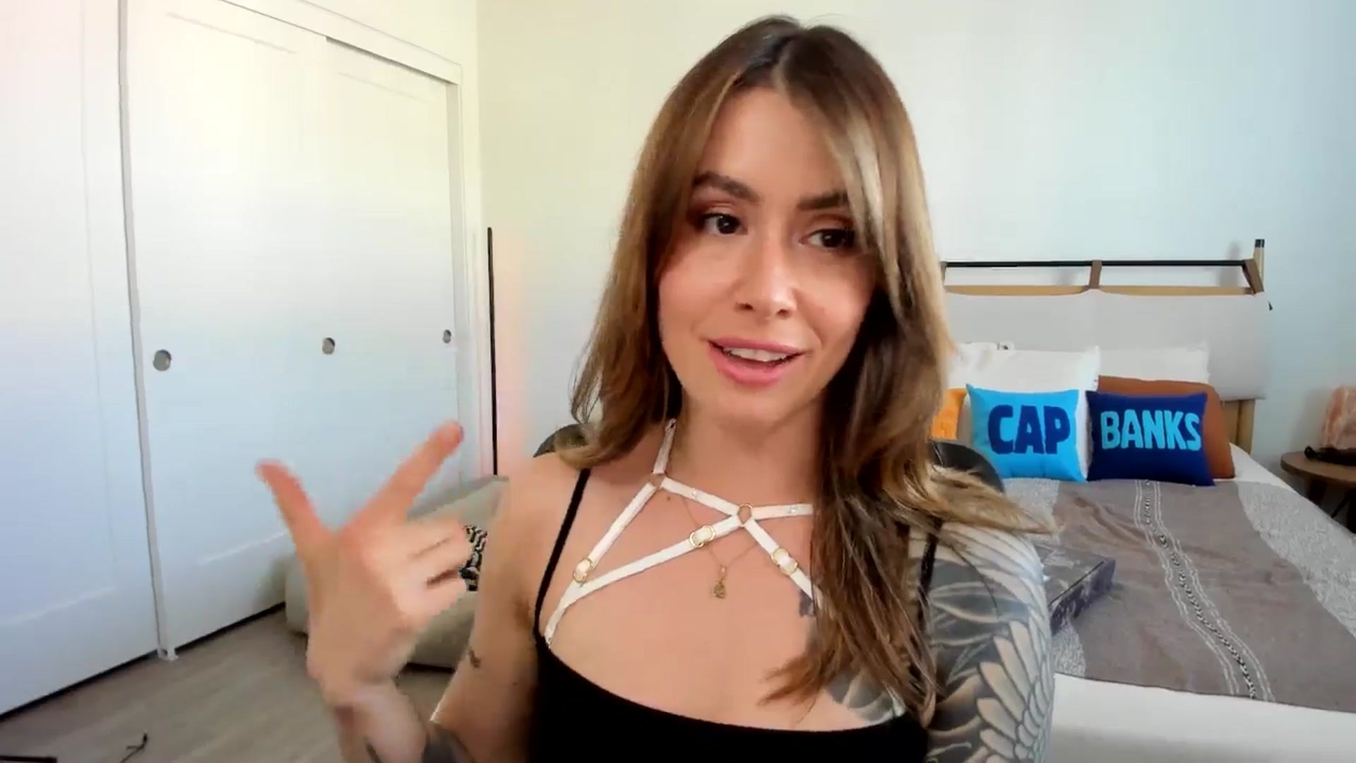 Gallery image thumbnail from ImperialKiss's myfreecams stream on, 07/01/2025, 02:10 image 9 of 20