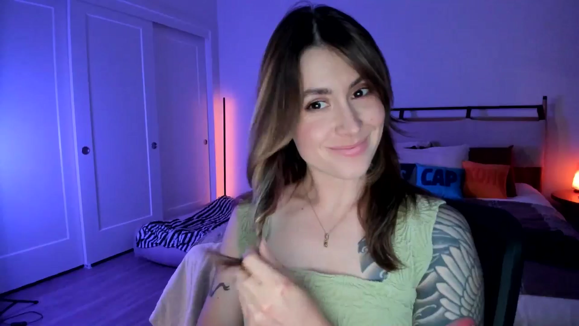 Gallery image thumbnail from ImperialKiss's myfreecams stream on, 07/06/2025, 06:15 image 16 of 20