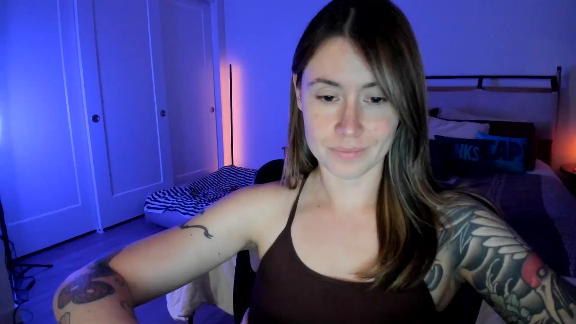 Gallery image thumbnail from ImperialKiss's myfreecams stream on, 07/08/2025, 07:34 image 14 of 20