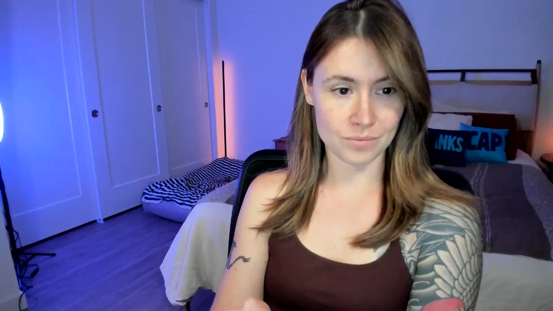 Gallery image thumbnail from ImperialKiss's myfreecams stream on, 07/08/2025, 07:34 image 8 of 20