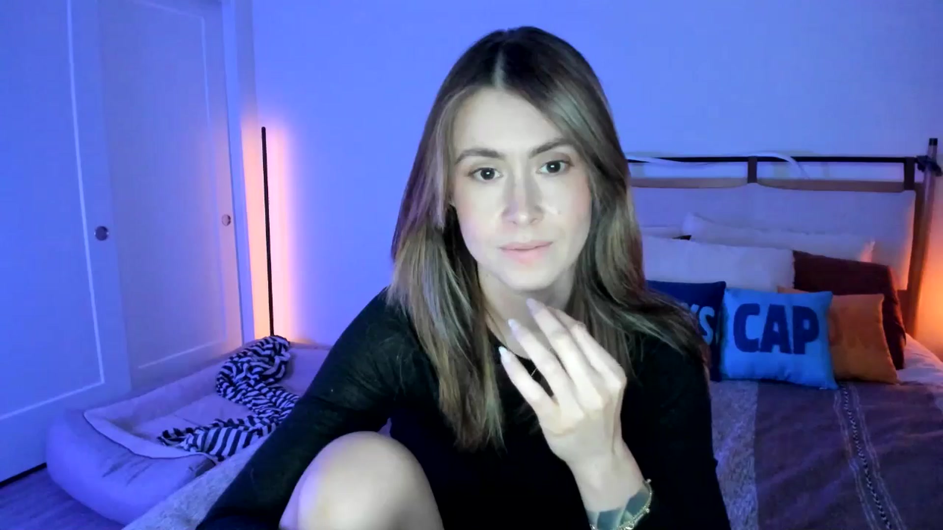 Gallery image thumbnail from ImperialKiss's myfreecams stream on, 07/14/2025, 06:18 image 13 of 20