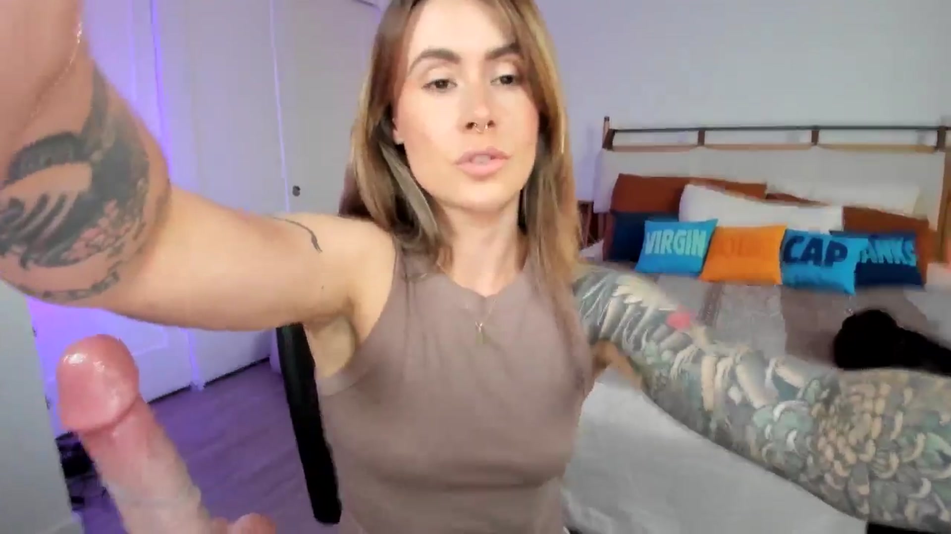 Gallery image thumbnail from ImperialKiss's myfreecams stream on, 07/22/2025, 07:08 image 4 of 20