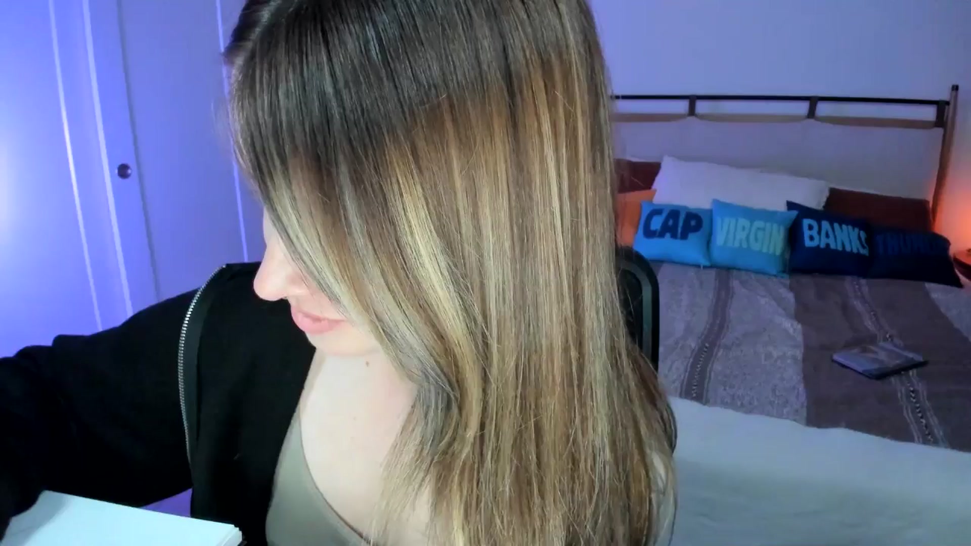 Gallery image thumbnail from ImperialKiss's myfreecams stream on, 07/25/2025, 05:49 image 10 of 20