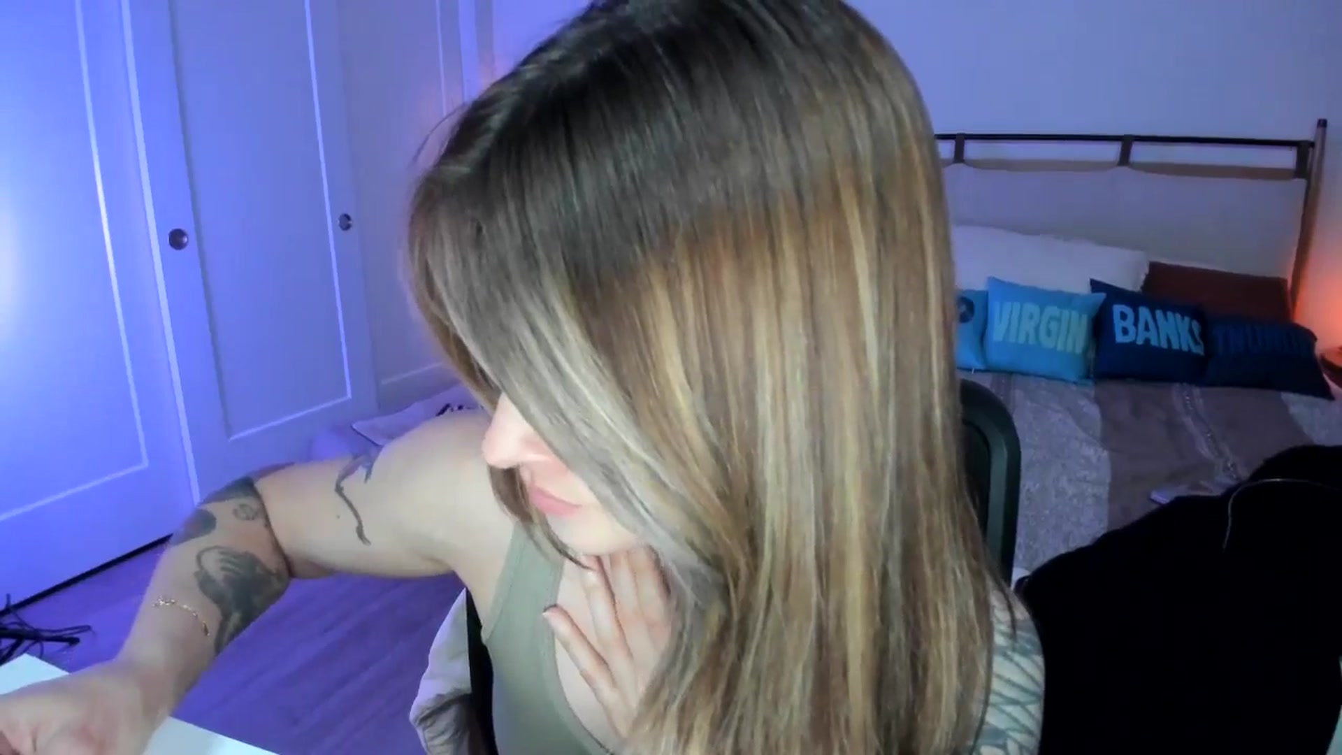 Gallery image thumbnail from ImperialKiss's myfreecams stream on, 07/25/2025, 05:49 image 12 of 20