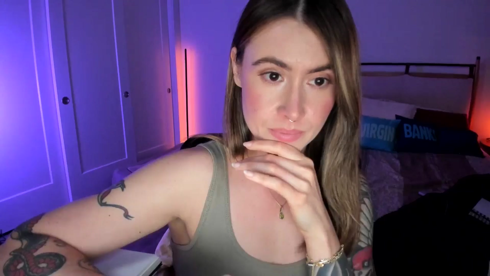 Gallery image thumbnail from ImperialKiss's myfreecams stream on, 07/25/2025, 05:49 image 17 of 20