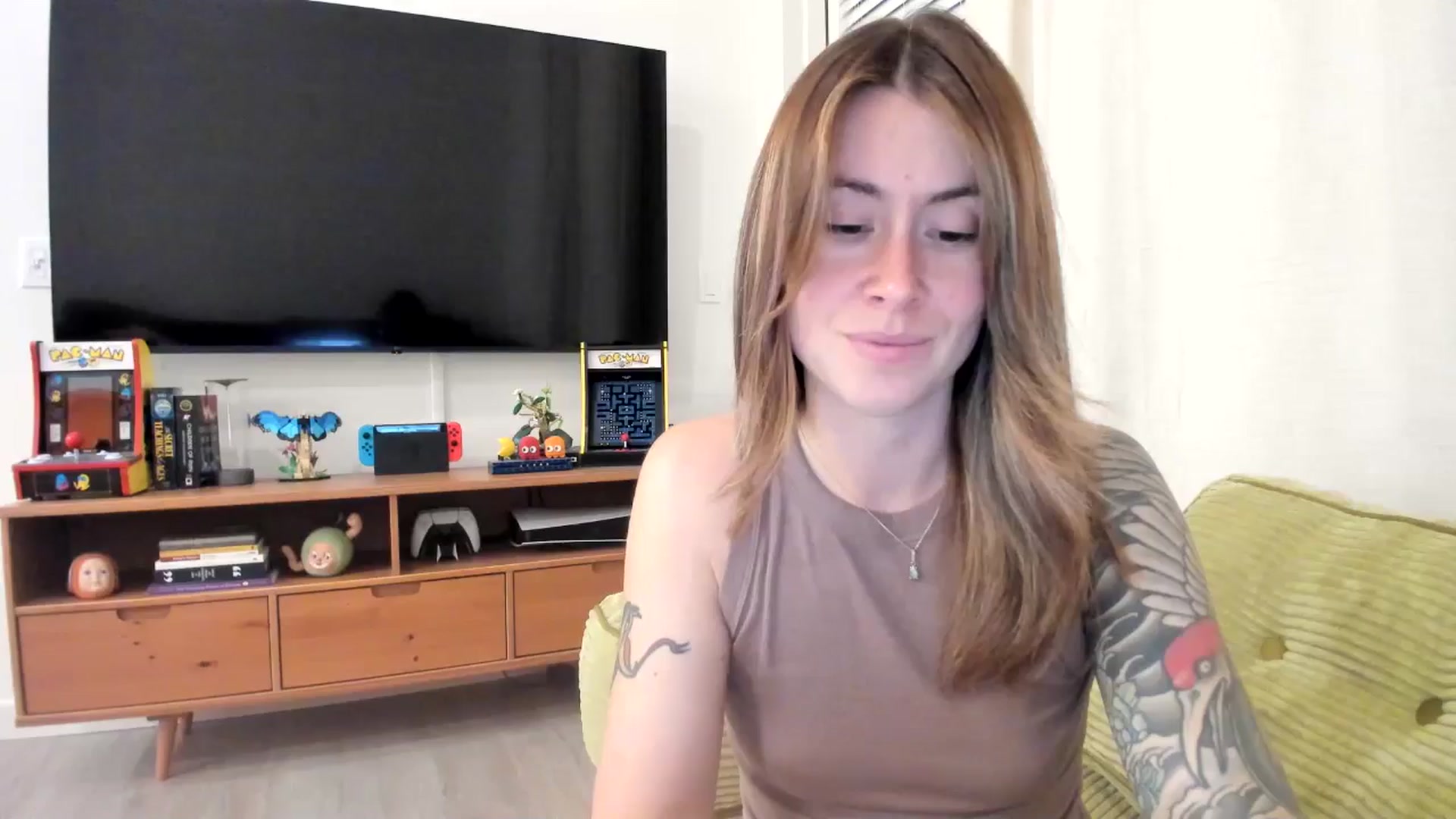 Gallery image thumbnail from ImperialKiss's myfreecams stream on, 08/01/2025, 05:52 image 1 of 20