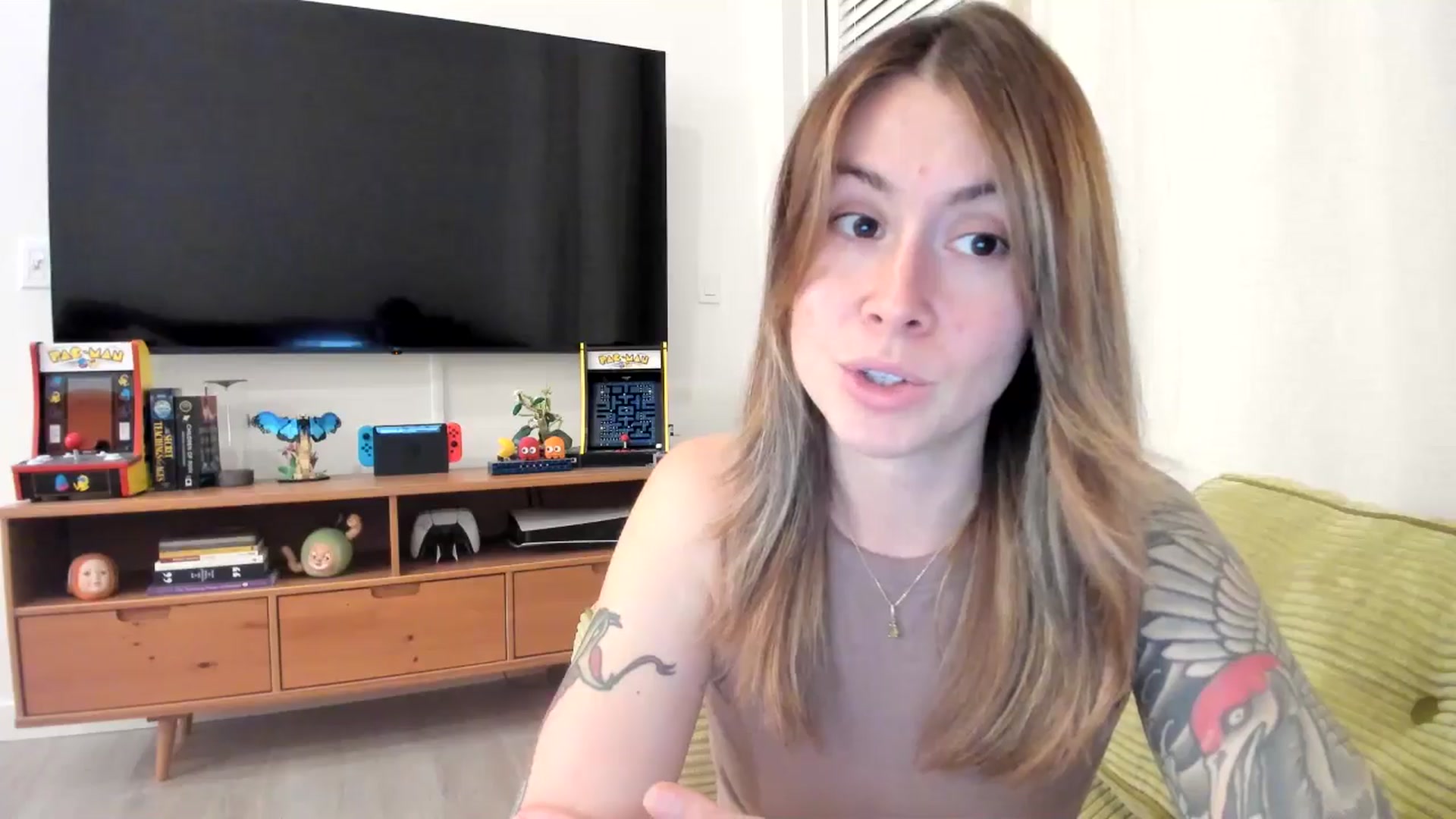Gallery image thumbnail from ImperialKiss's myfreecams stream on, 08/01/2025, 05:52 image 2 of 20