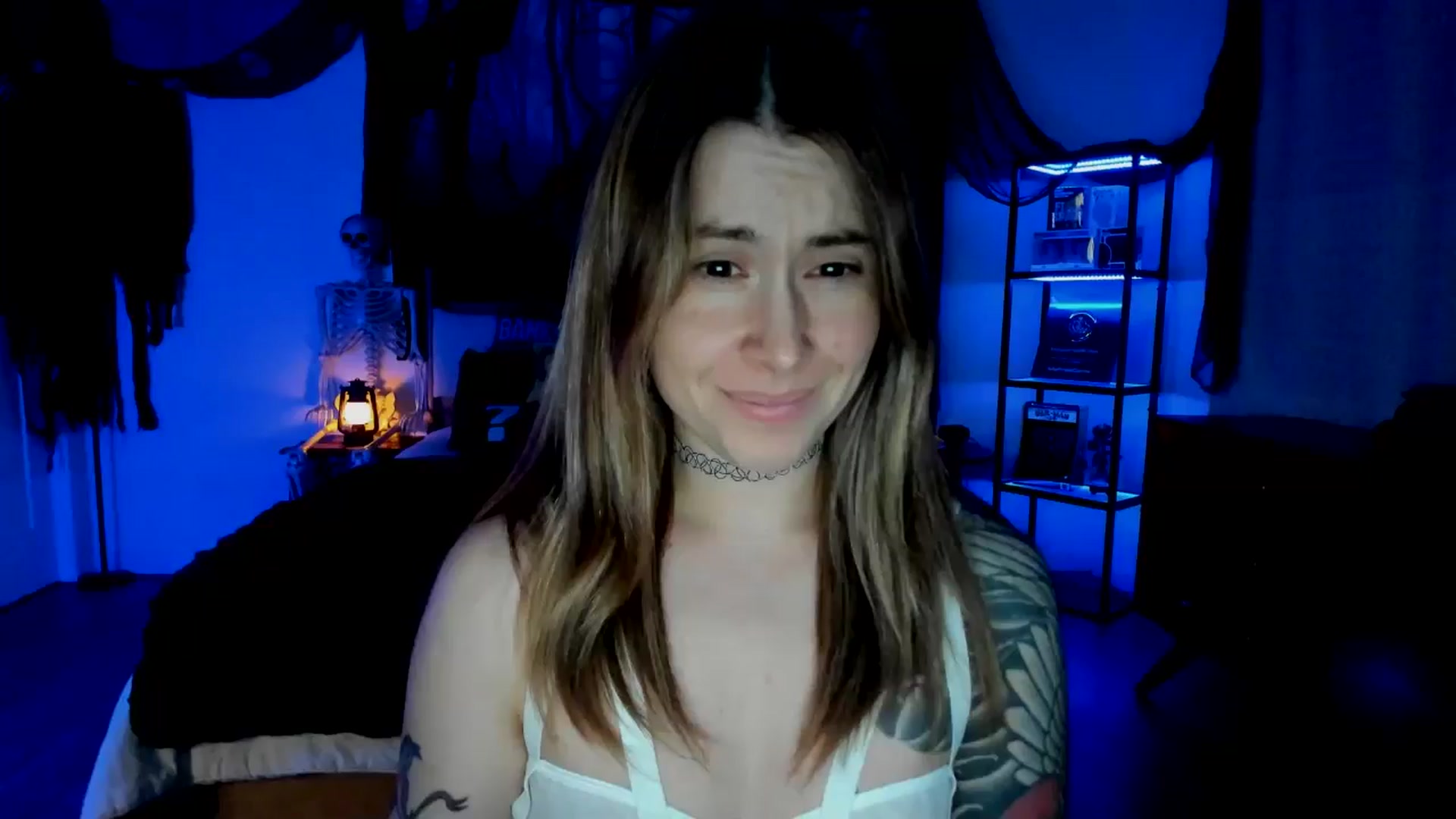Gallery image thumbnail from ImperialKiss's myfreecams stream on, 10/04/2025, 04:53 image 12 of 20