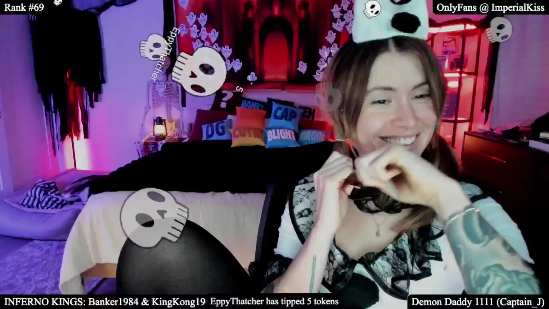 Gallery image thumbnail from ImperialKiss's myfreecams stream on, 10/31/2025, 04:10 image 12 of 20