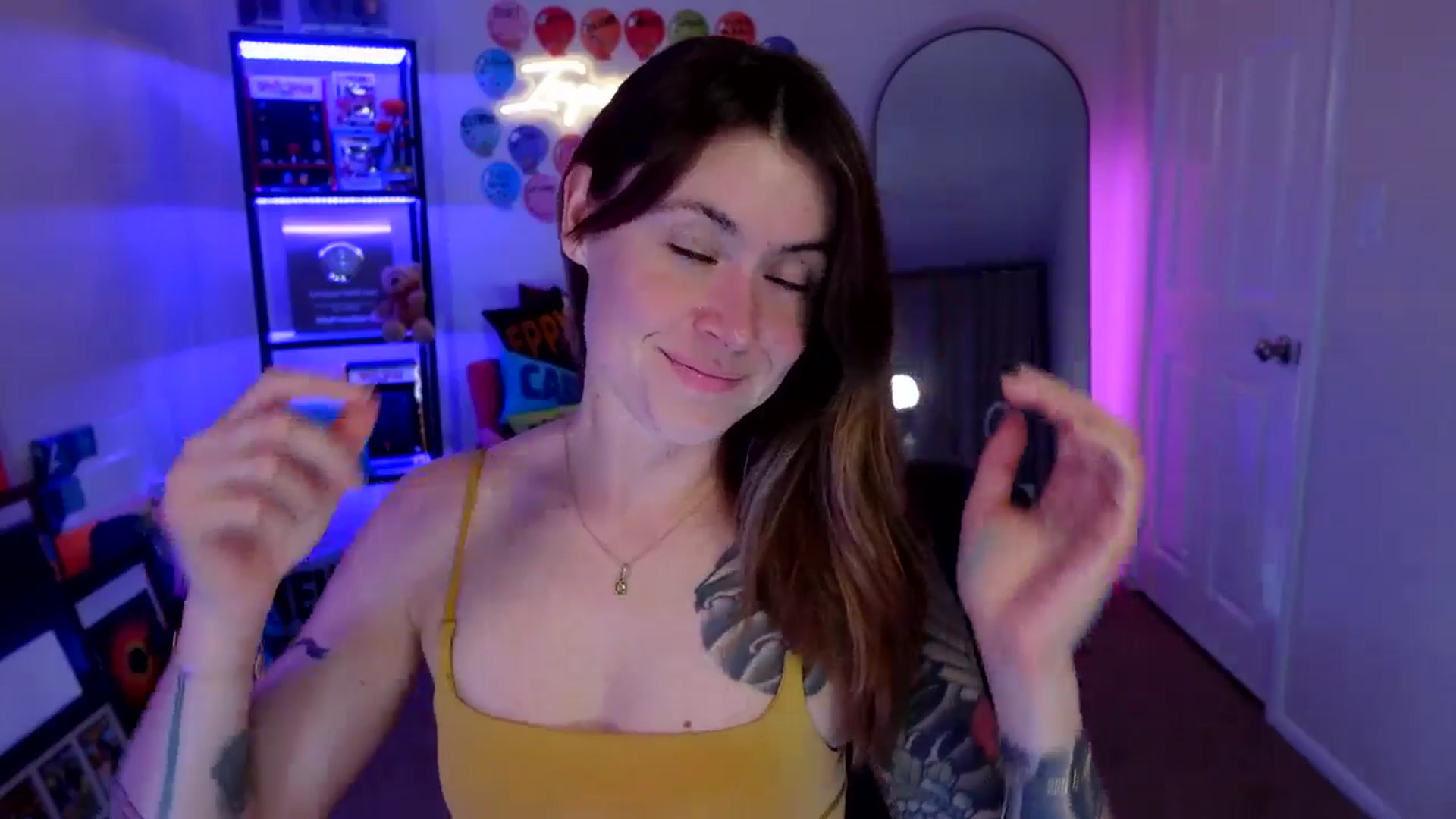 Gallery image thumbnail from ImperialKiss's myfreecams stream on, 03/20/2026, 05:48 image 10 of 20