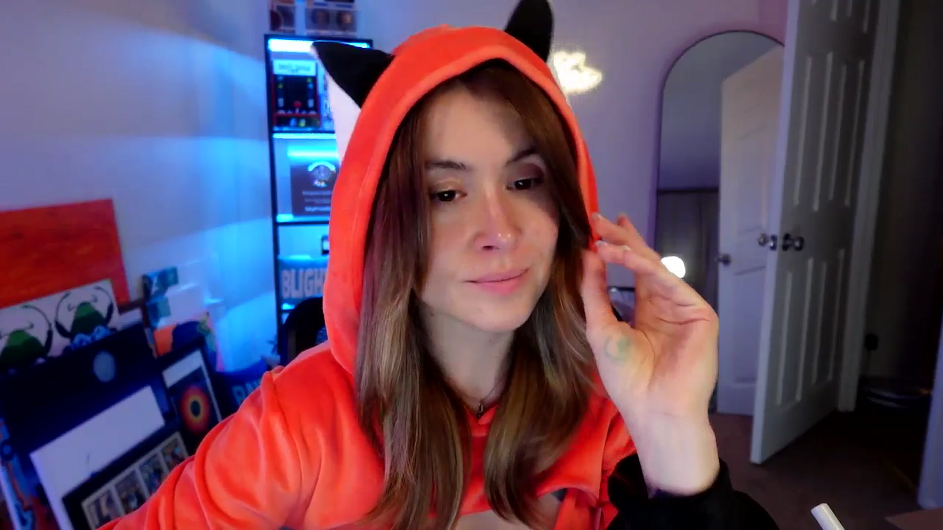 Gallery image thumbnail from ImperialKiss's myfreecams stream on, 04/09/2026, 06:29 image 10 of 20
