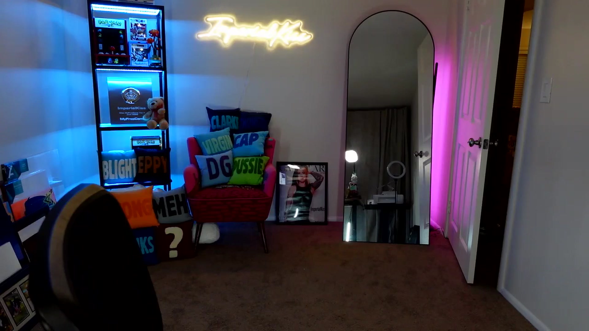 Gallery image thumbnail from ImperialKiss's myfreecams stream on, 04/10/2026, 06:29 image 14 of 20
