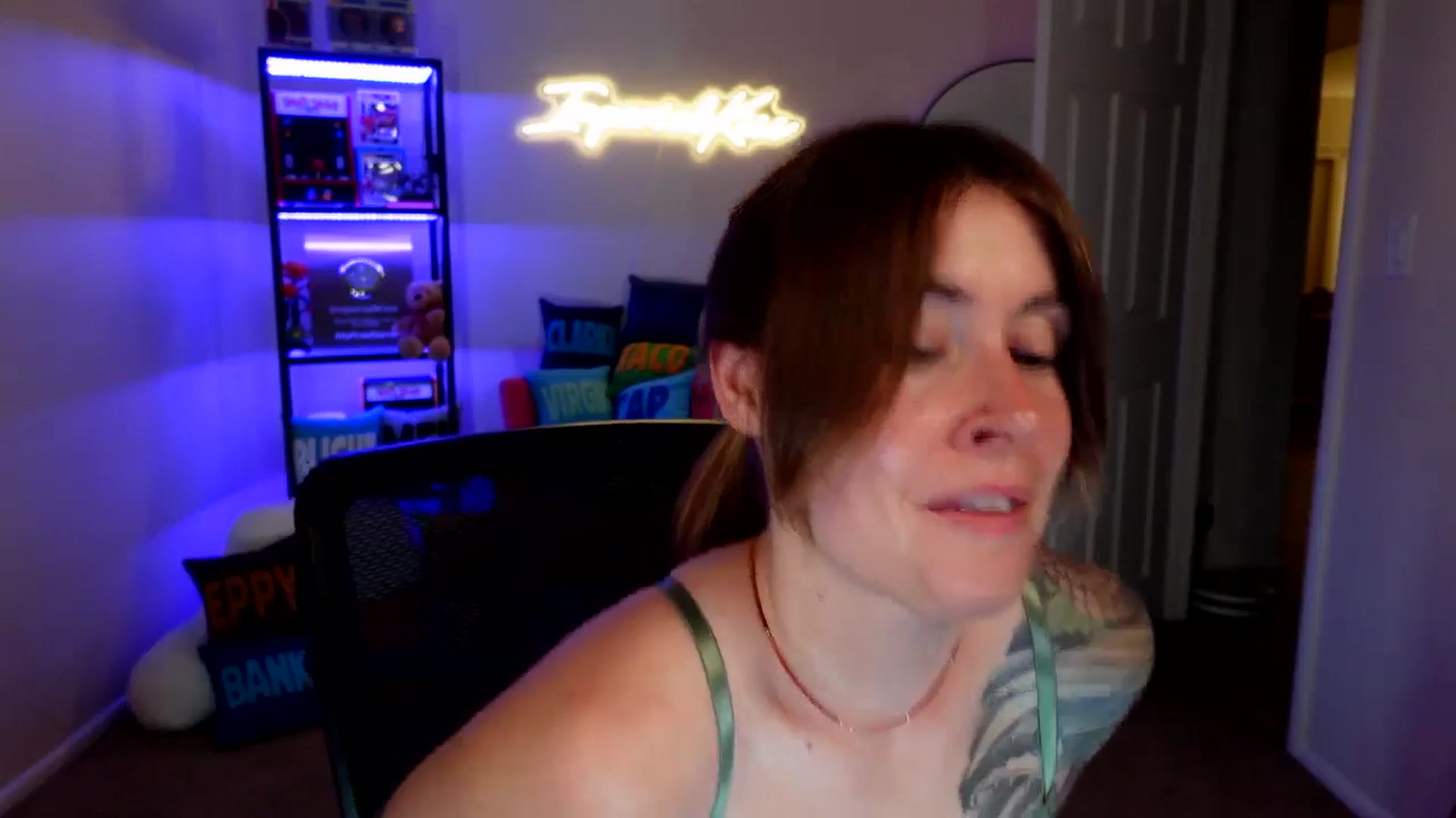 Gallery image thumbnail from ImperialKiss's myfreecams stream on, 05/07/2026, 05:15 image 6 of 20