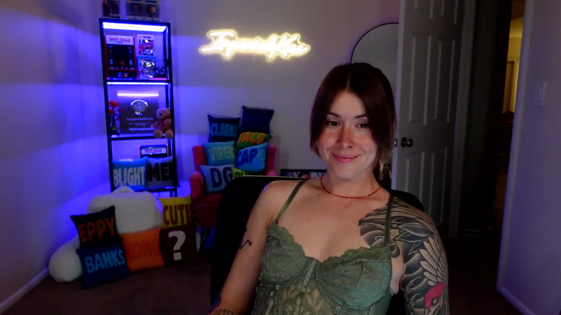 Gallery image thumbnail from ImperialKiss's myfreecams stream on, 05/07/2026, 05:15 image 5 of 20