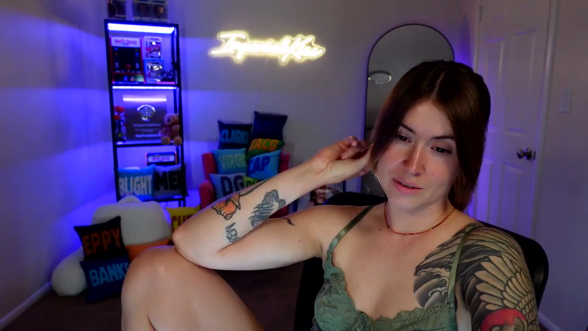 Gallery image thumbnail from ImperialKiss's myfreecams stream on, 05/07/2026, 05:15 image 1 of 20