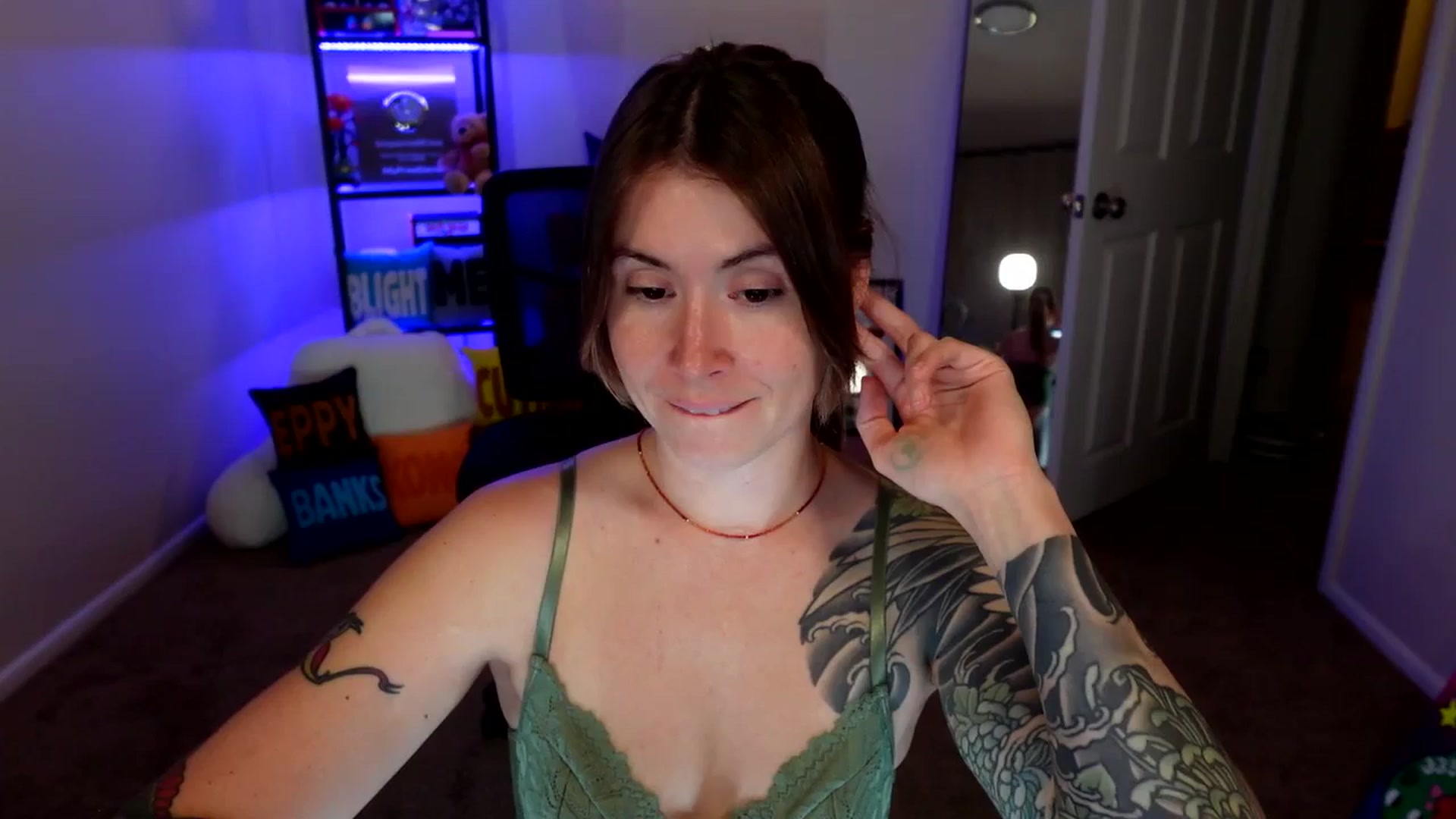 Gallery image thumbnail from ImperialKiss's myfreecams stream on, 05/07/2026, 05:15 image 16 of 20