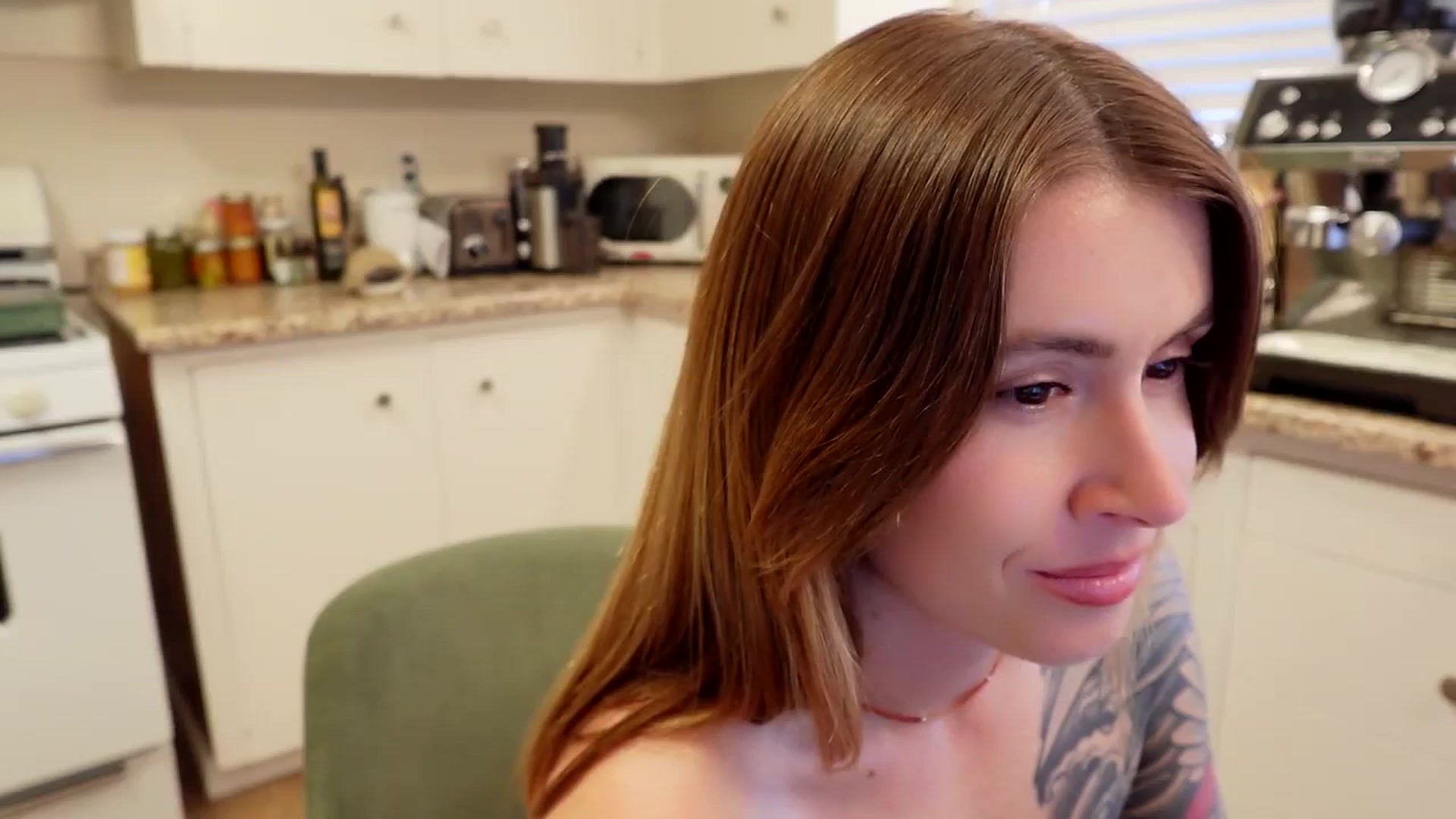 Gallery image thumbnail from ImperialKiss's myfreecams stream on, 05/10/2026, 01:15 image 14 of 20