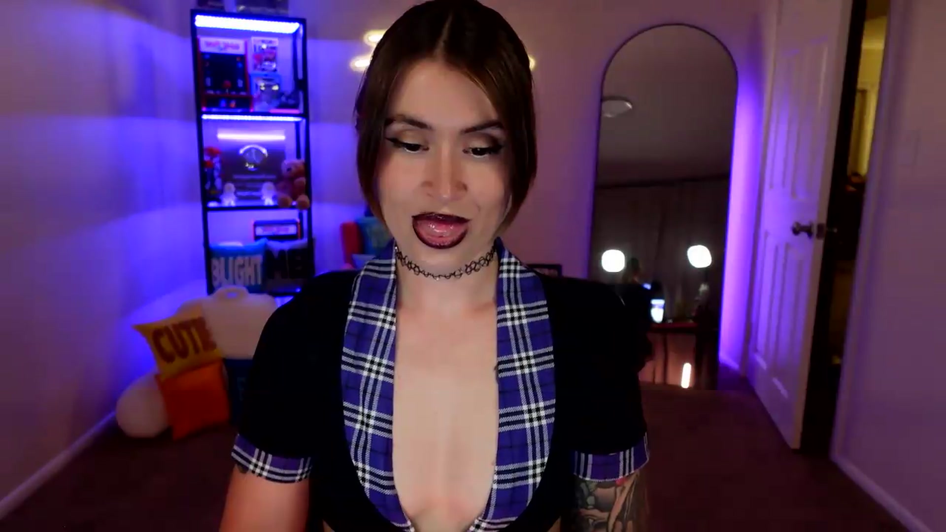 Gallery image thumbnail from ImperialKiss's myfreecams stream on, 05/13/2026, 04:39 image 5 of 20