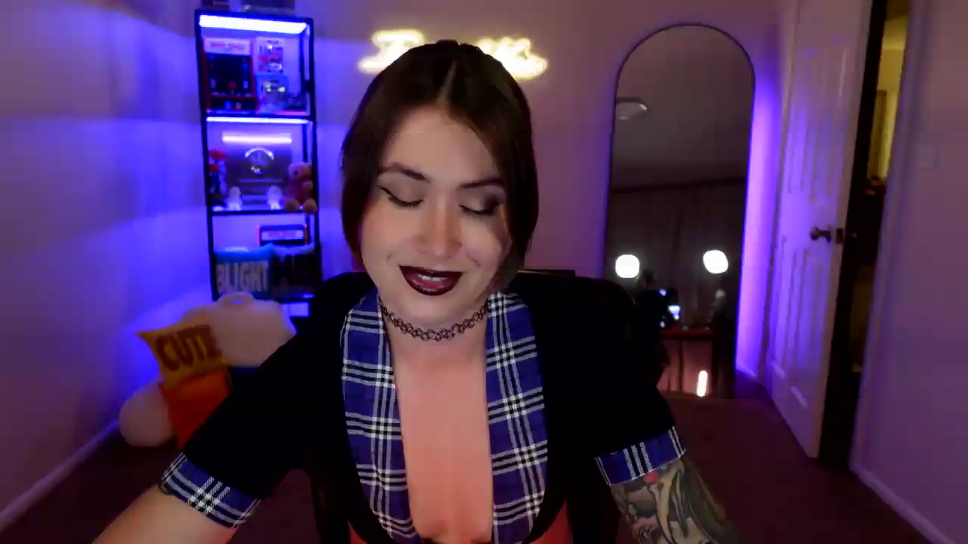 Gallery image thumbnail from ImperialKiss's myfreecams stream on, 05/13/2026, 04:39 image 4 of 20
