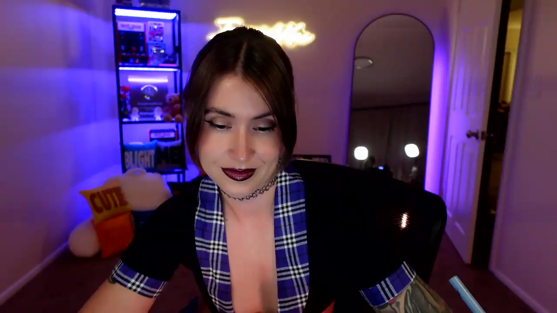 Gallery image thumbnail from ImperialKiss's myfreecams stream on, 05/13/2026, 04:39 image 10 of 20