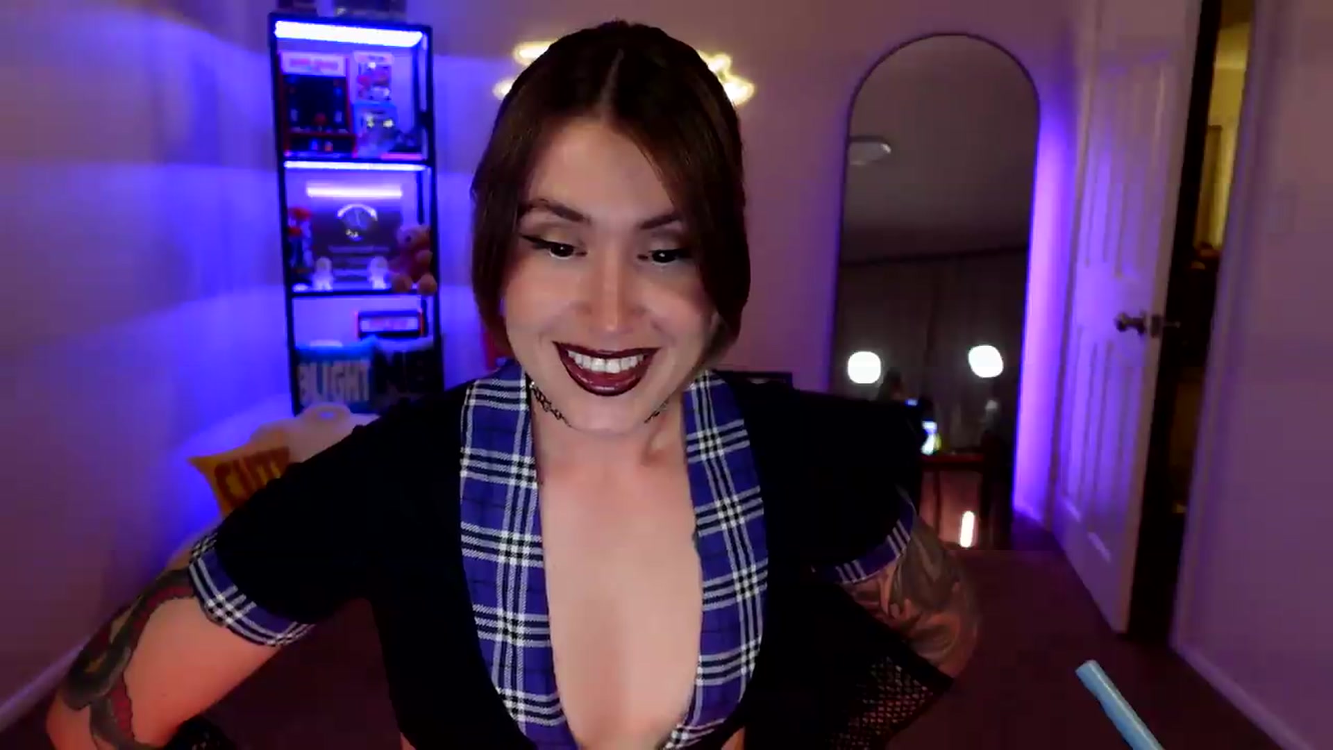 Gallery image thumbnail from ImperialKiss's myfreecams stream on, 05/13/2026, 04:39 image 13 of 20