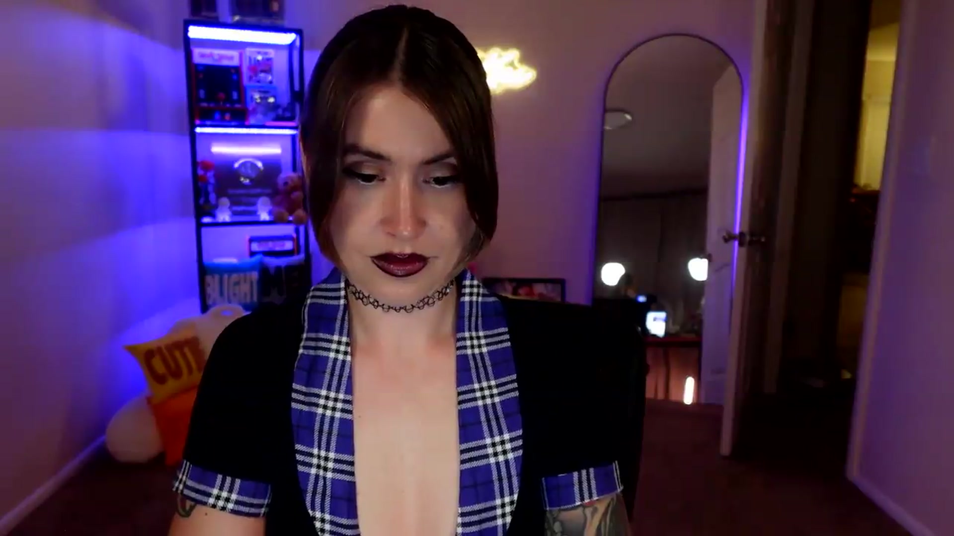 Gallery image thumbnail from ImperialKiss's myfreecams stream on, 05/13/2026, 05:32 image 18 of 20