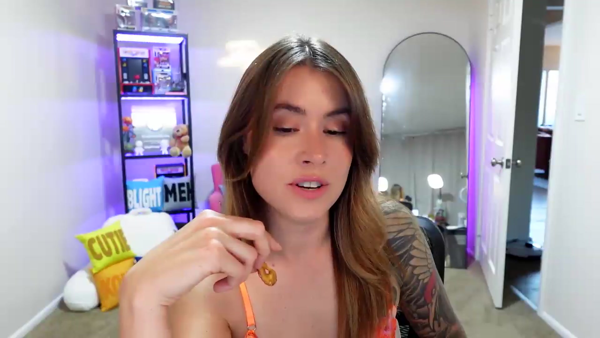 Gallery image thumbnail from ImperialKiss's myfreecams stream on, 05/15/2026, 02:51 image 6 of 20