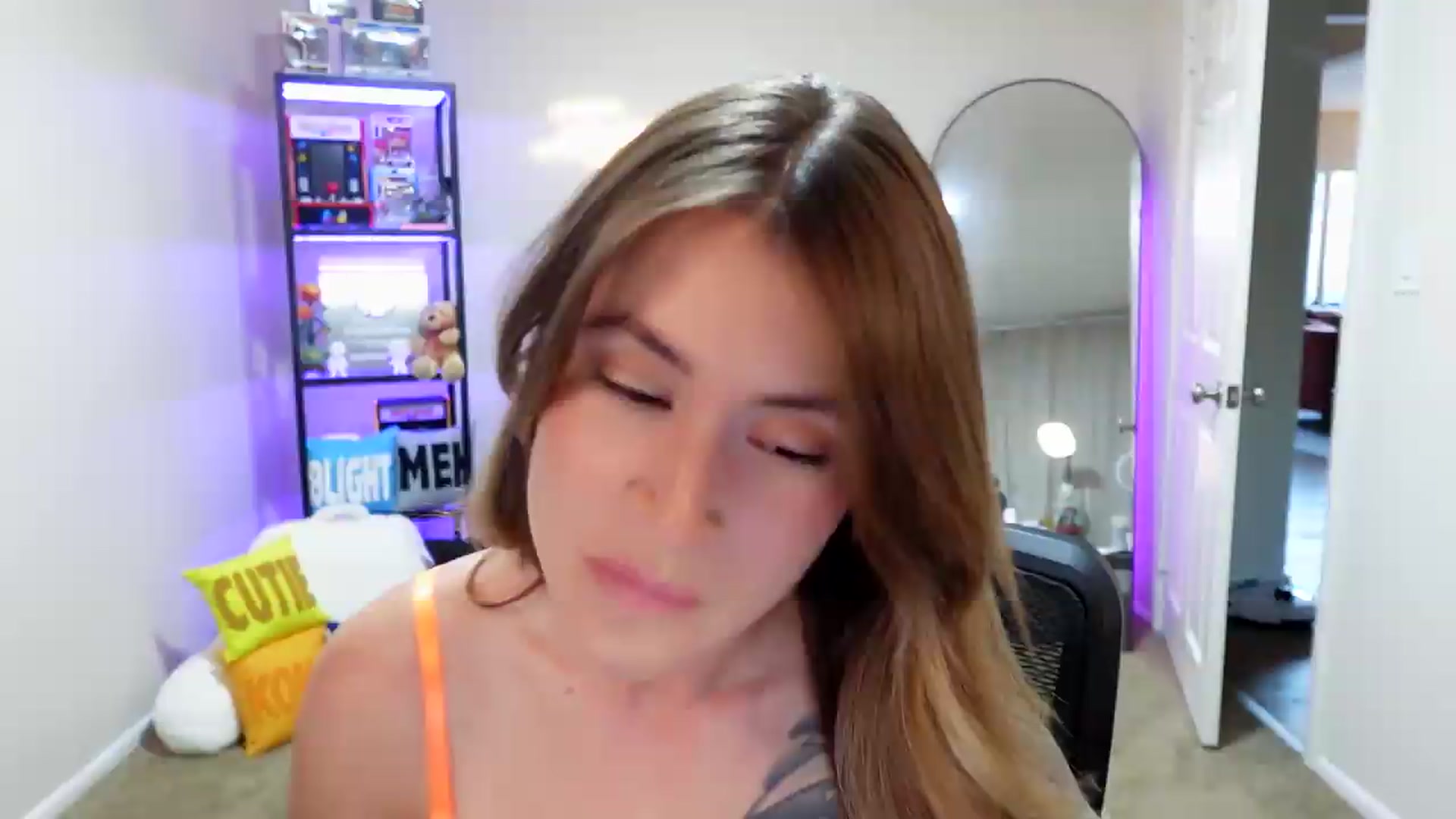 Gallery image thumbnail from ImperialKiss's myfreecams stream on, 05/15/2026, 02:51 image 1 of 20