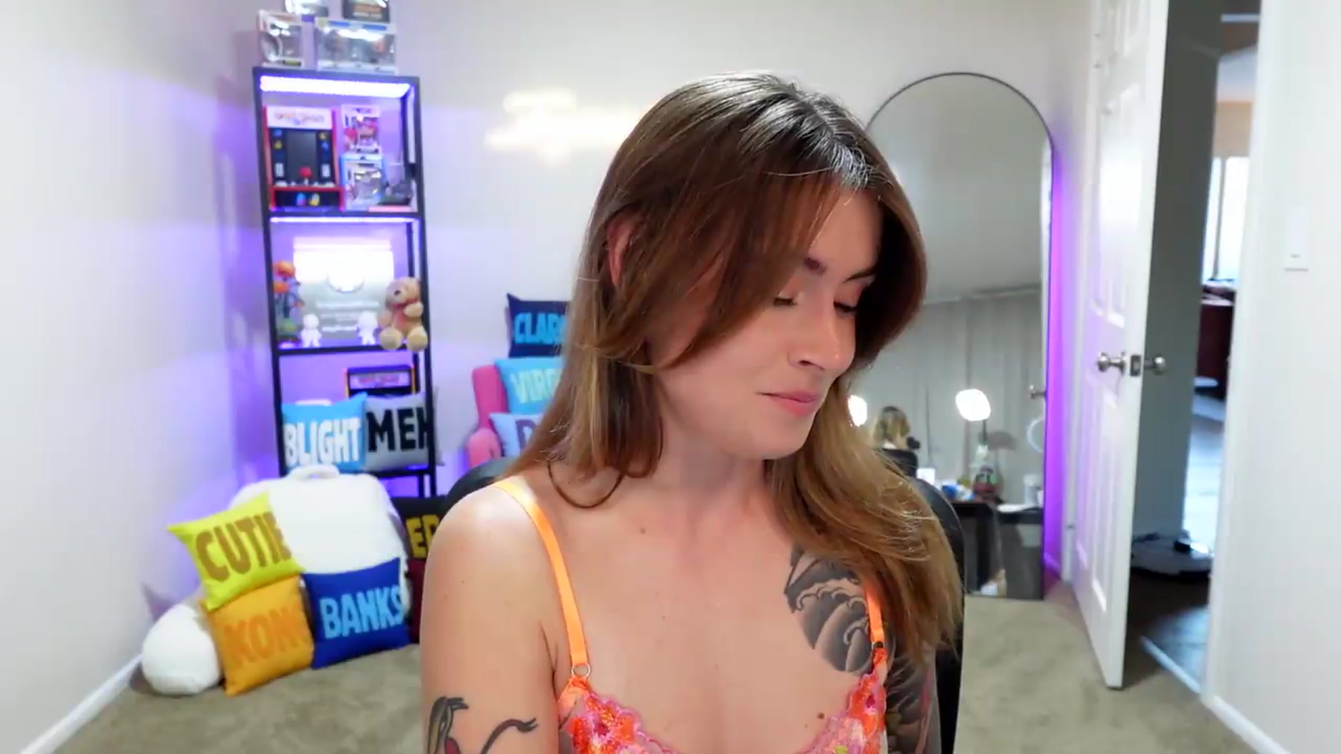 Gallery image thumbnail from ImperialKiss's myfreecams stream on, 05/15/2026, 02:51 image 2 of 20