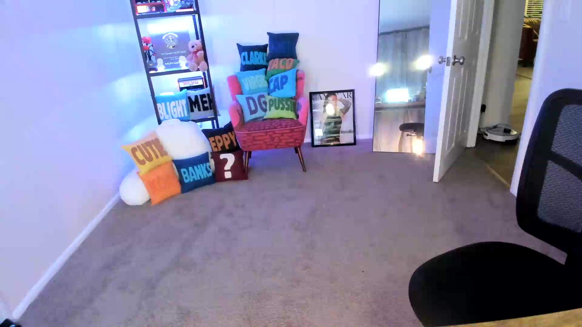 Gallery image thumbnail from ImperialKiss's myfreecams stream on, 05/15/2026, 05:12 image 16 of 20