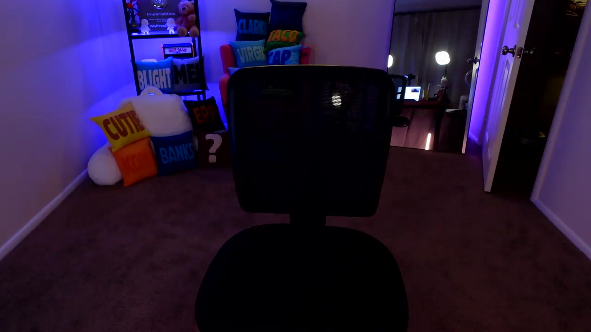 Gallery image thumbnail from ImperialKiss's myfreecams stream on, 05/16/2026, 06:35 image 11 of 20