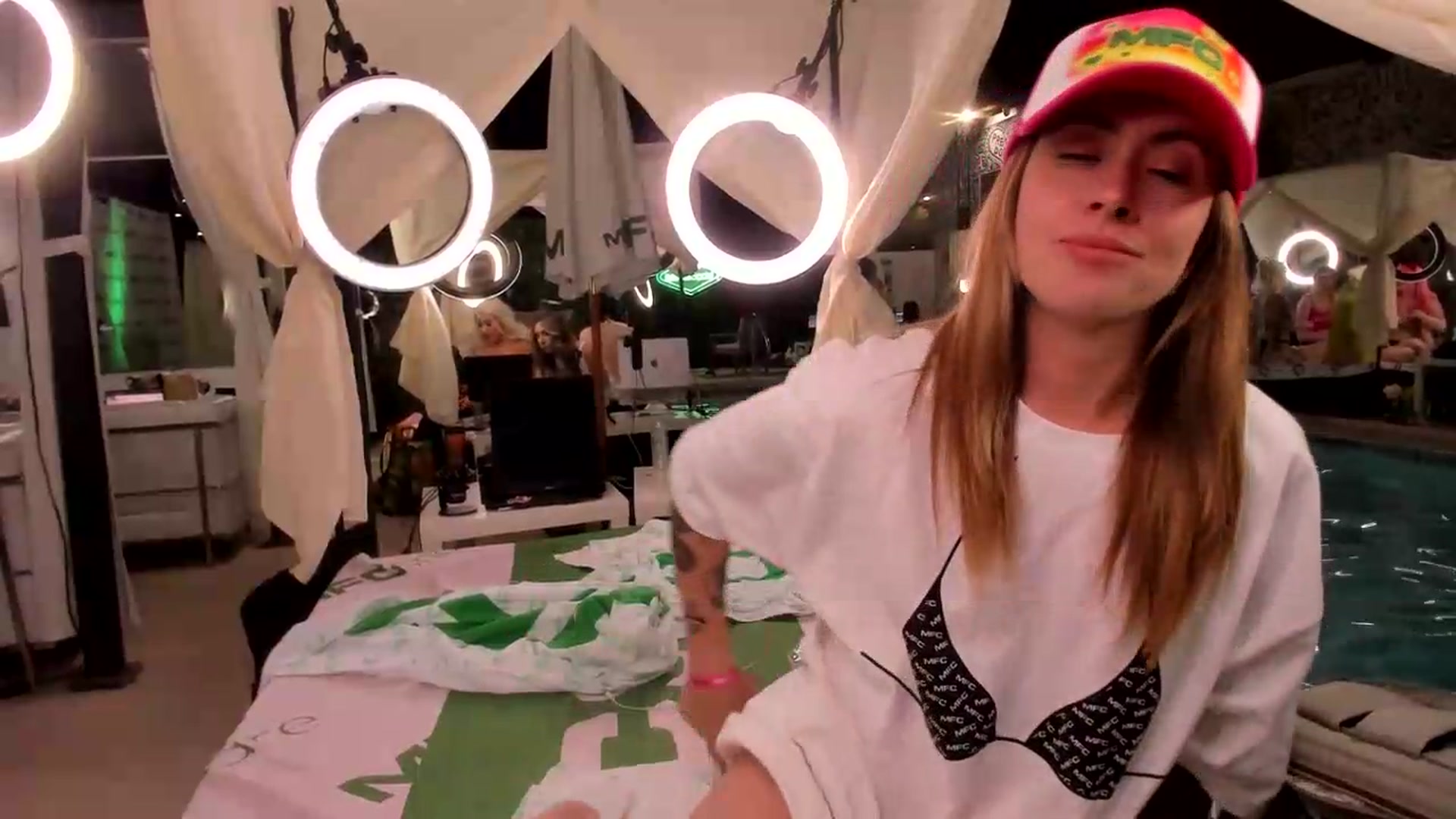 Gallery image thumbnail from ImperialKiss's myfreecams stream on, 05/21/2026, 06:42 image 9 of 20
