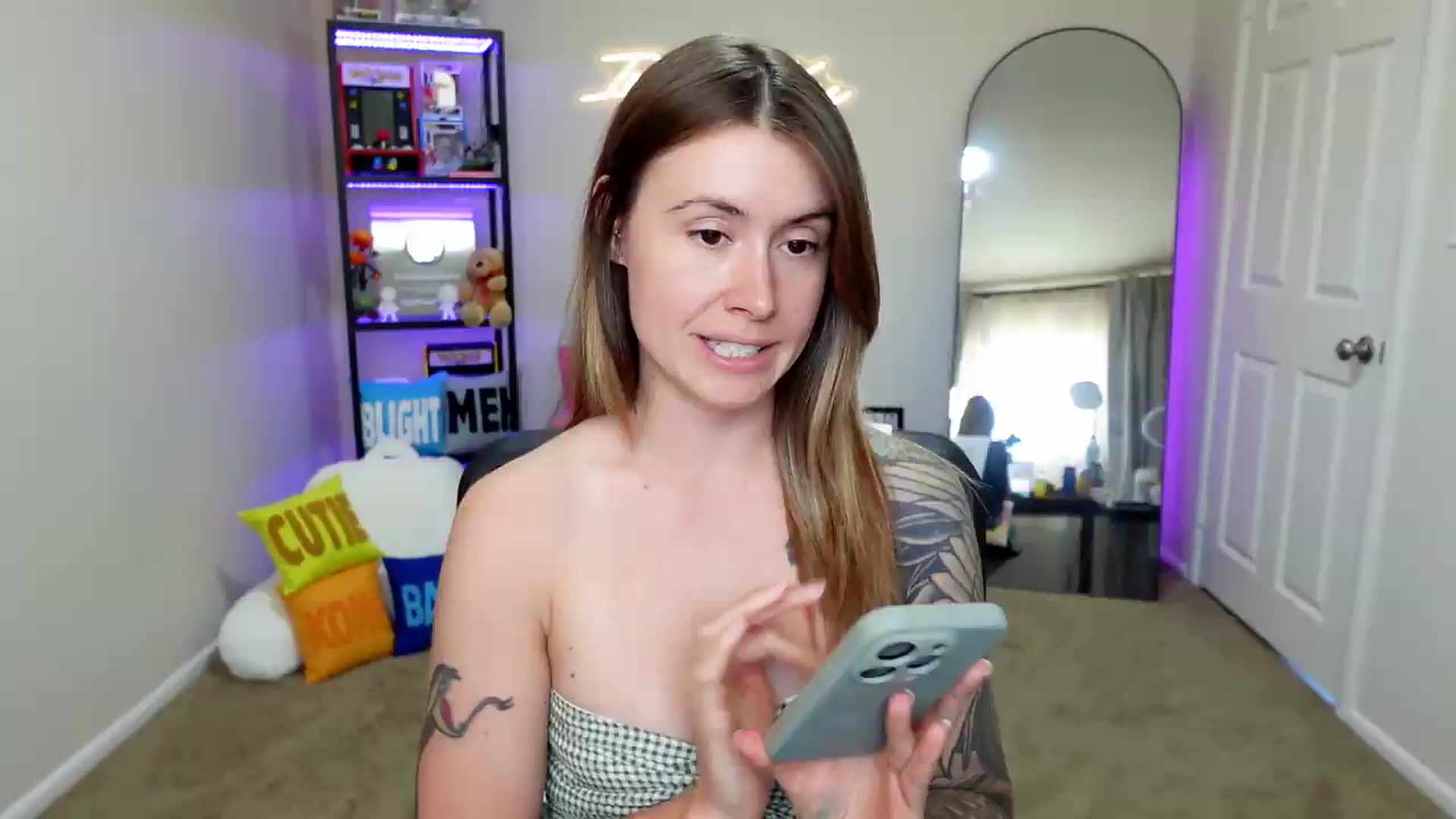 Gallery image thumbnail from ImperialKiss's myfreecams stream on, 05/24/2026, 24:03 image 7 of 20