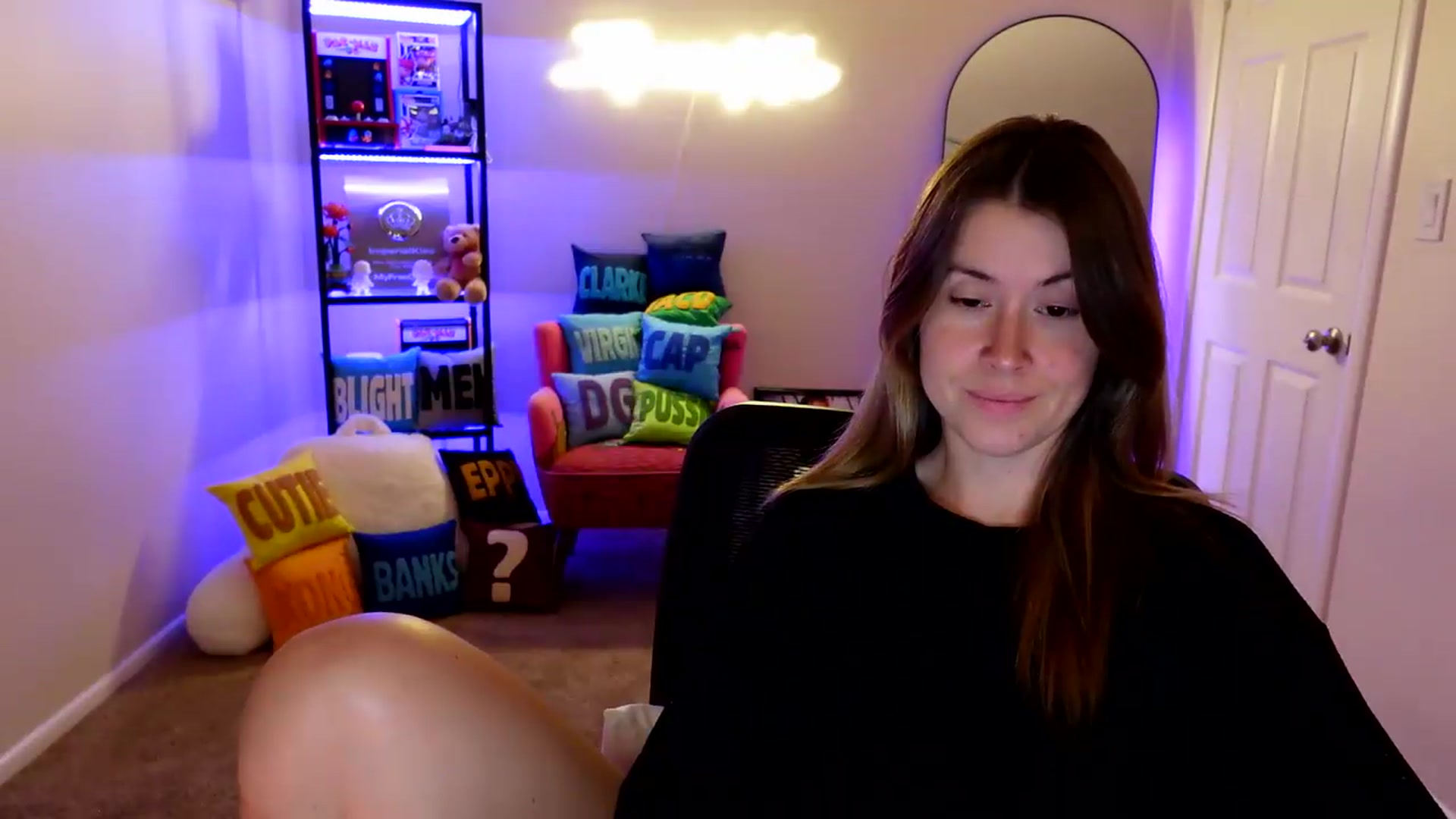Gallery image thumbnail from ImperialKiss's myfreecams stream on, 05/27/2026, 07:13 image 17 of 20