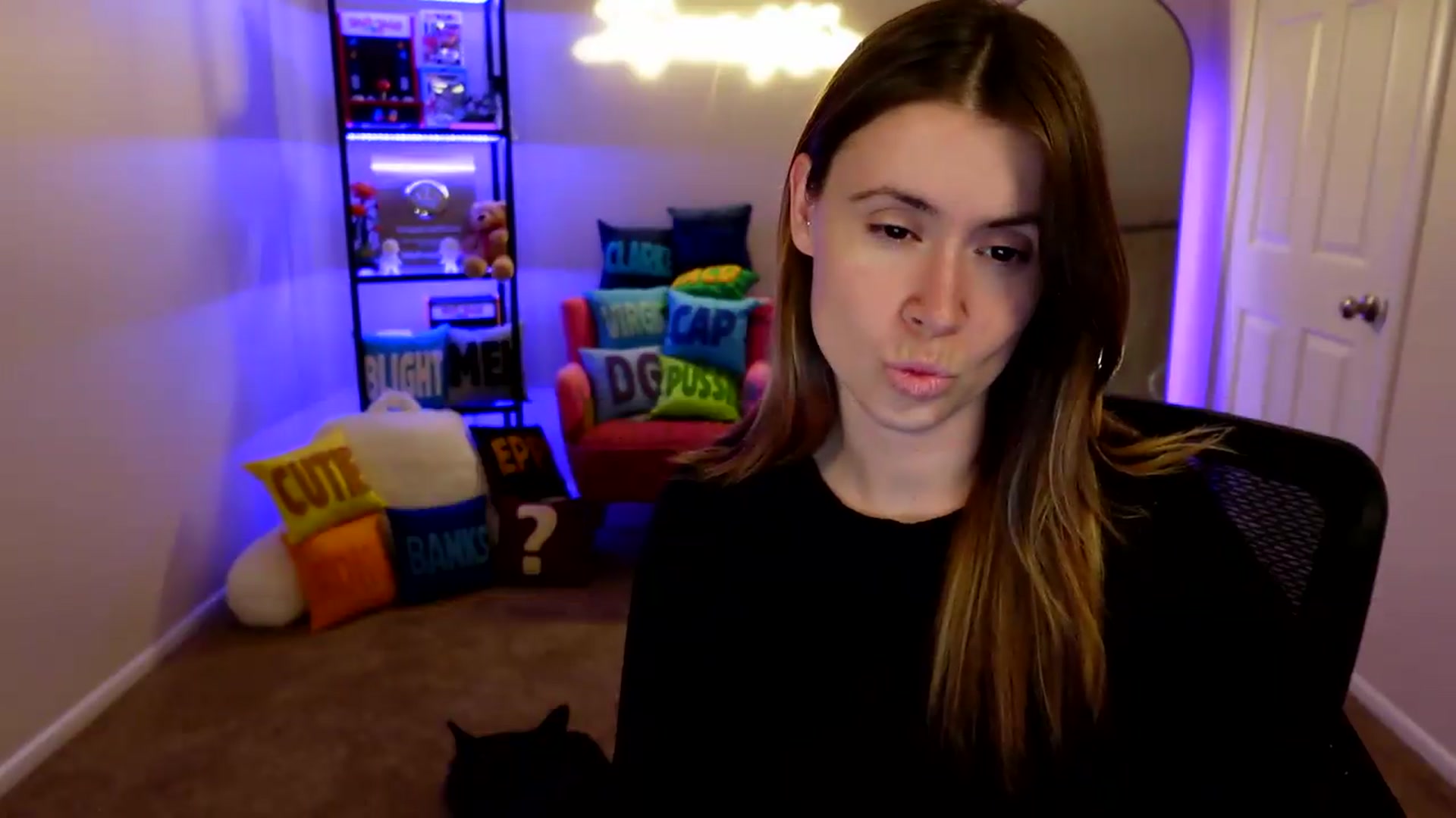 Gallery image thumbnail from ImperialKiss's myfreecams stream on, 05/27/2026, 07:13 image 11 of 20