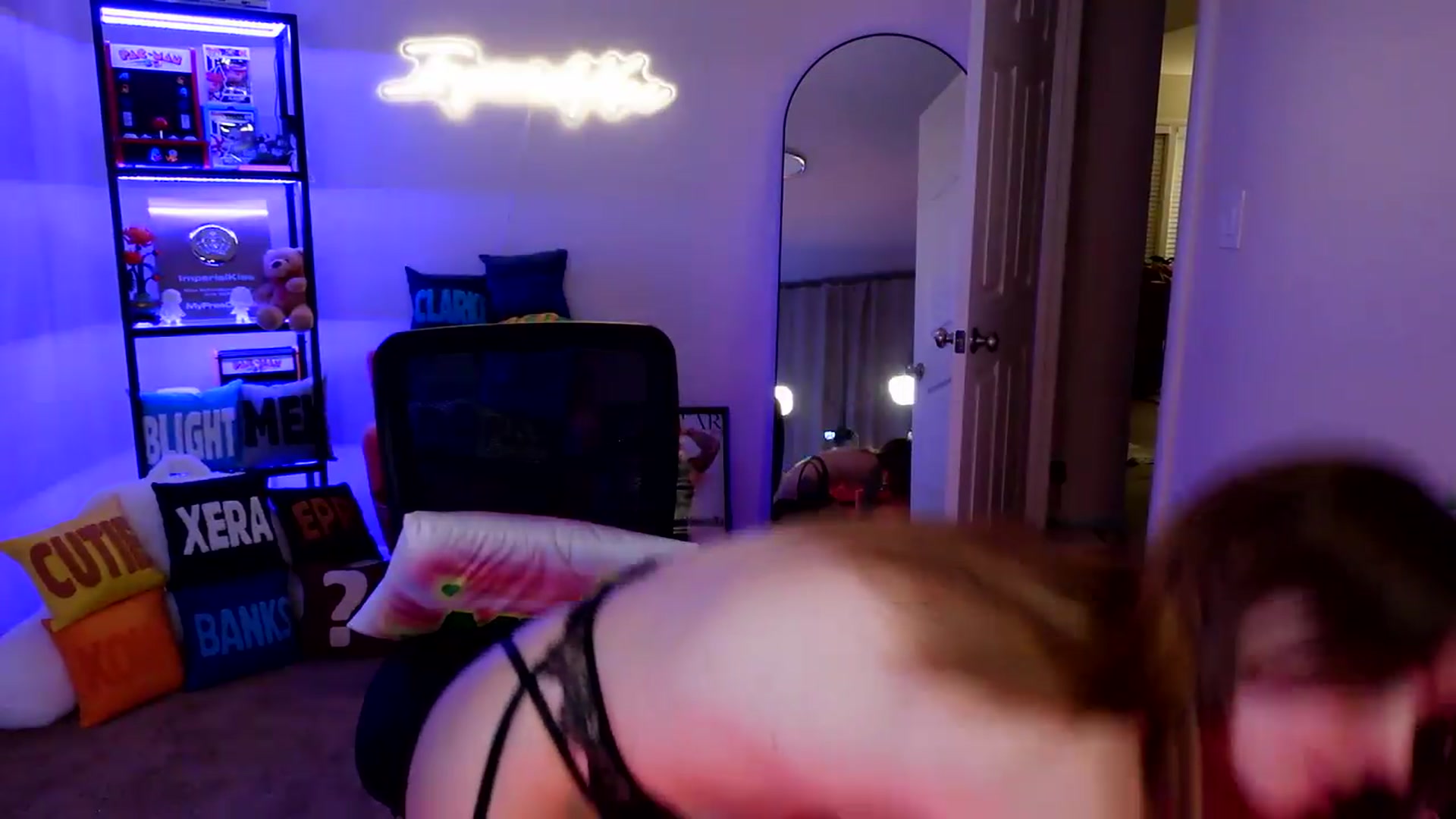 Gallery image thumbnail from ImperialKiss's myfreecams stream on, 06/01/2026, 07:23 image 15 of 20