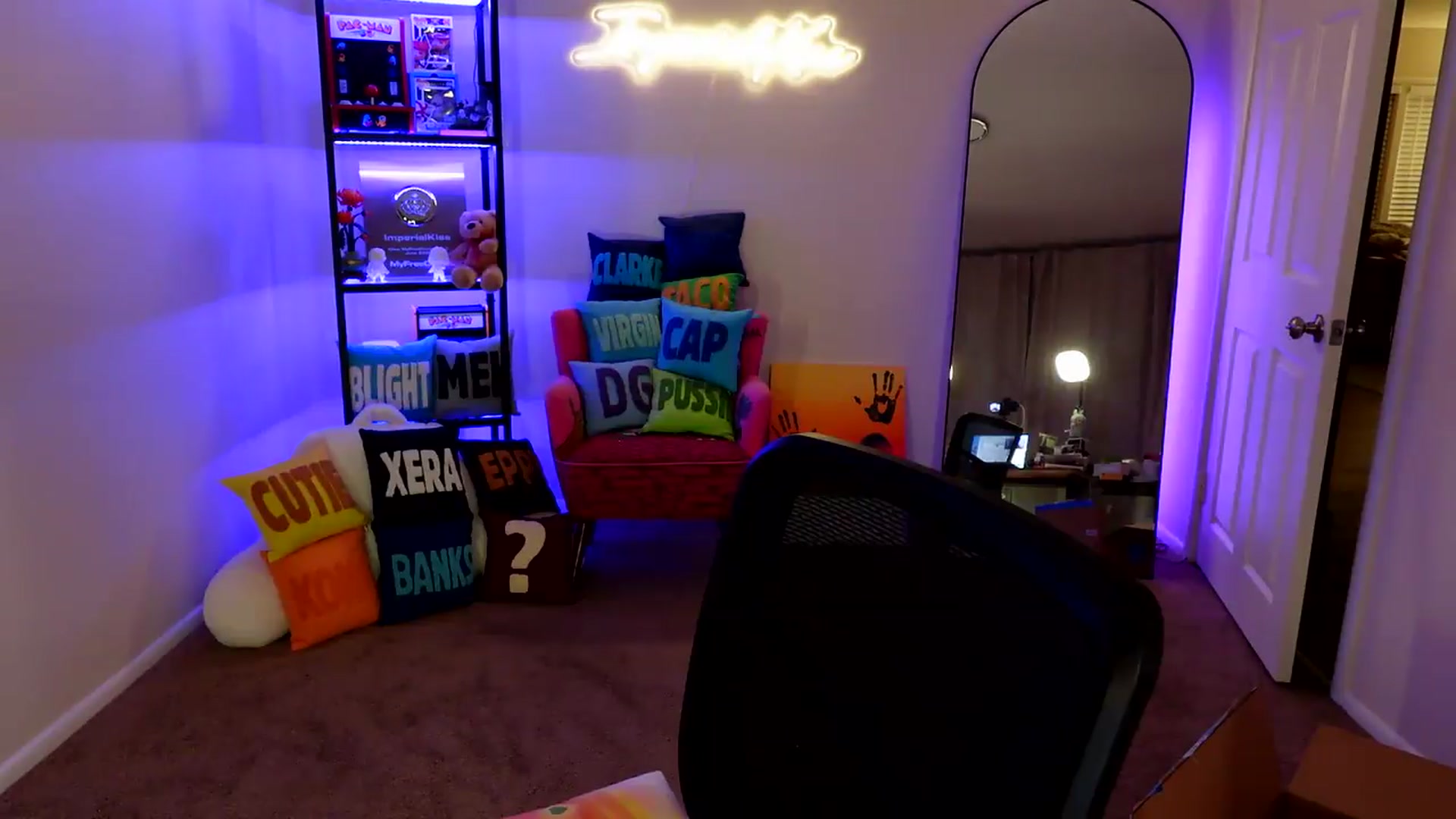 Gallery image thumbnail from ImperialKiss's myfreecams stream on, 06/05/2026, 06:34 image 12 of 20